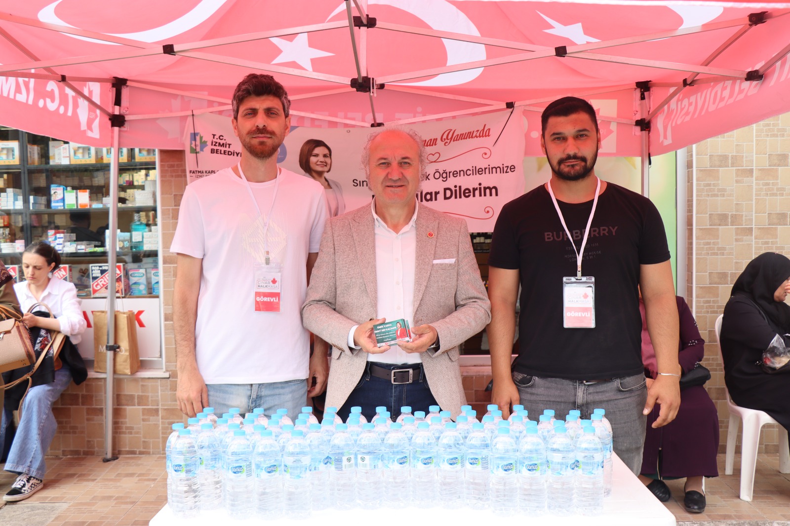 Izmit Belediyesi YKS heyecanina bu yil da ortak oldu (14)