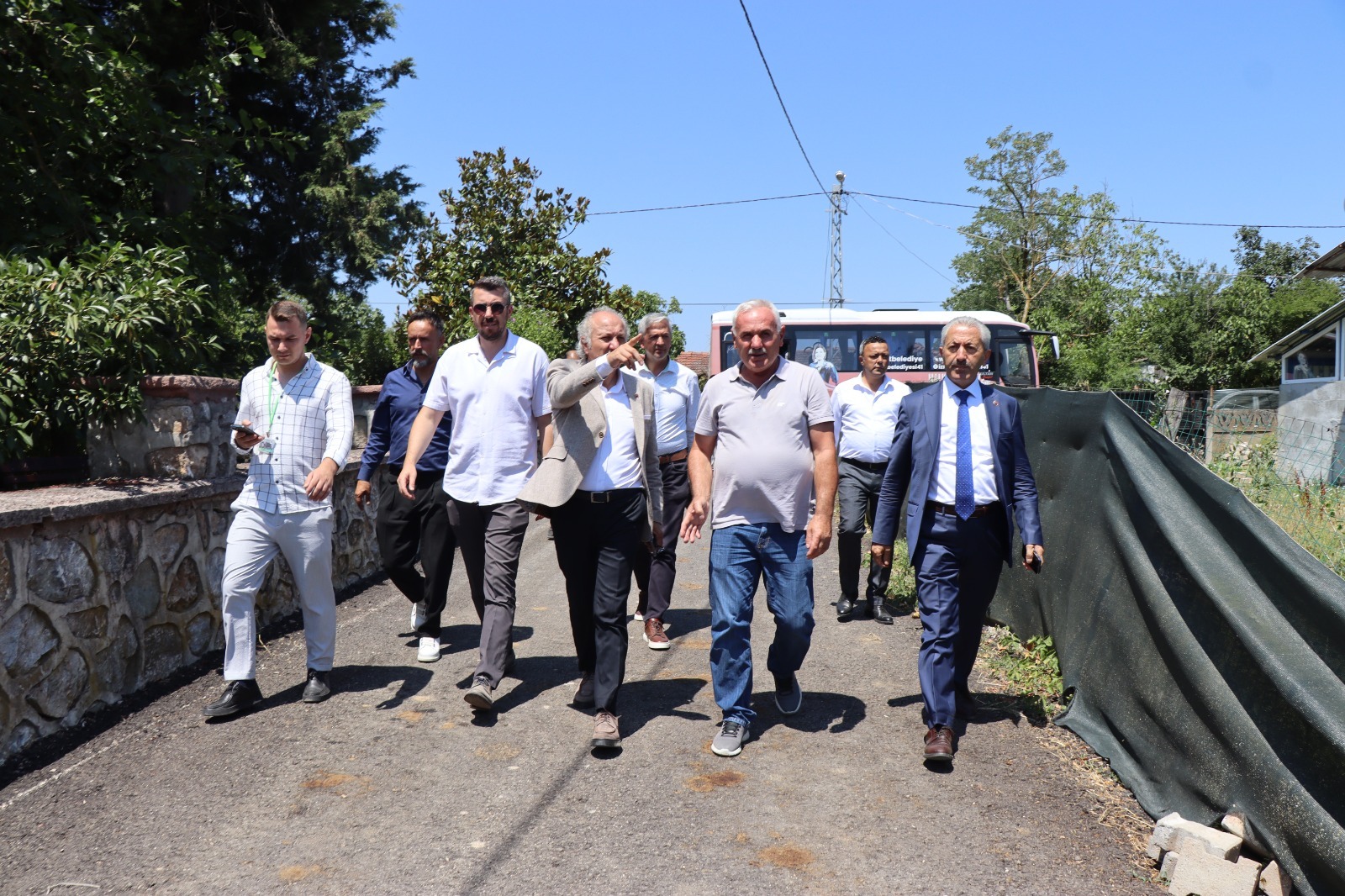 İzmit Belediyesi, kırsal mahallelerin taleplerini Kurtdere’de masaya yatırdı (7)