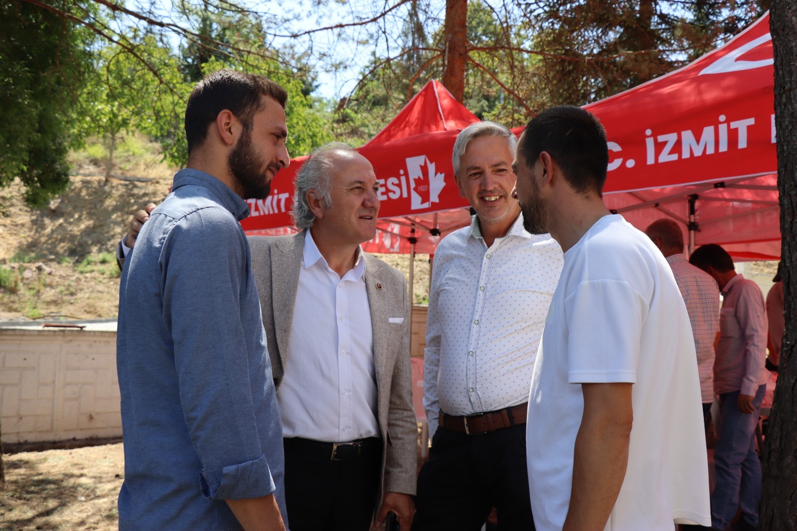 İzmit Belediyesi, kırsal mahallelerin taleplerini Kurtdere’de masaya yatırdı (8)