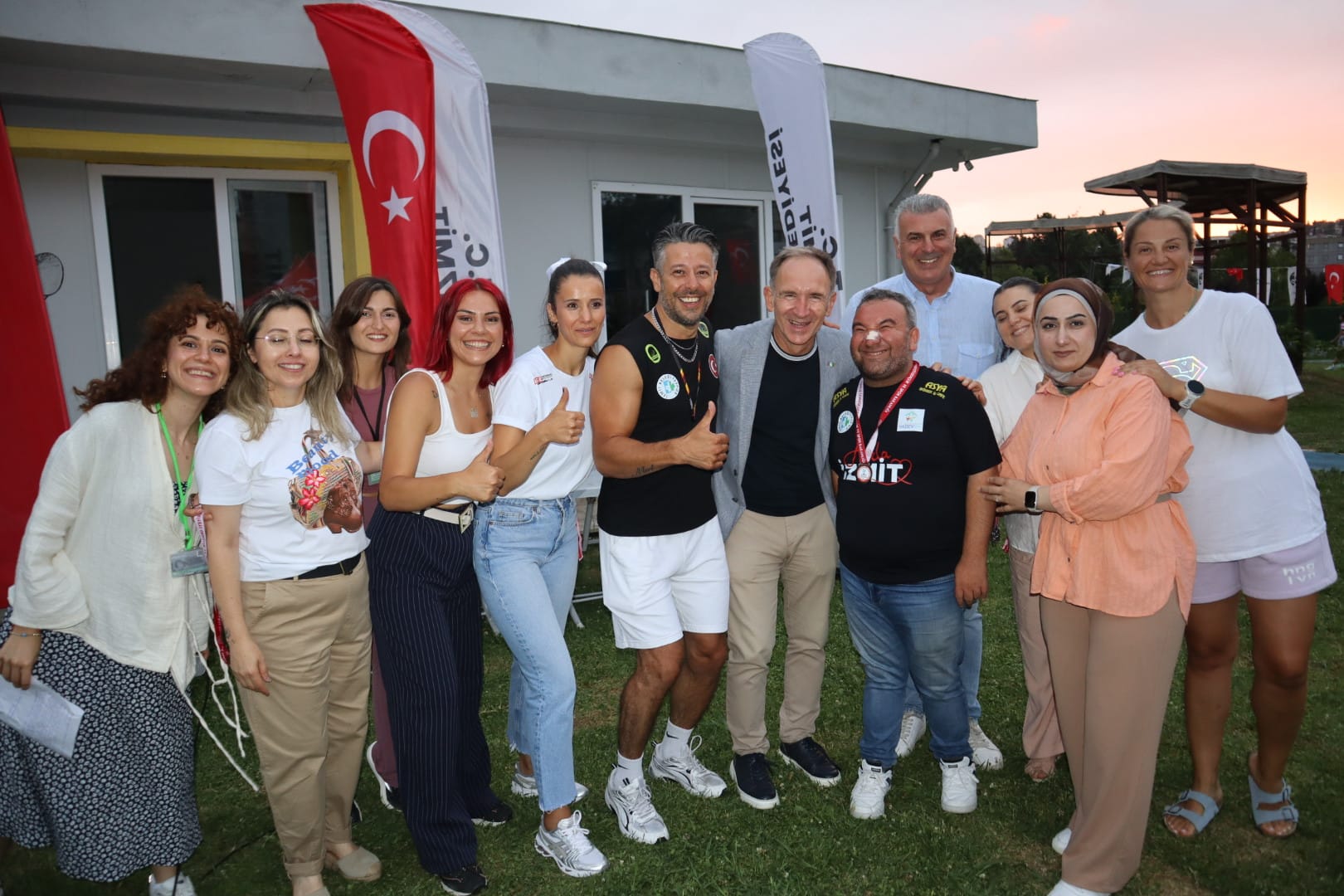 İzmit Belediyesi, otizmli bireylerle sahada kalplere dokundu (13)