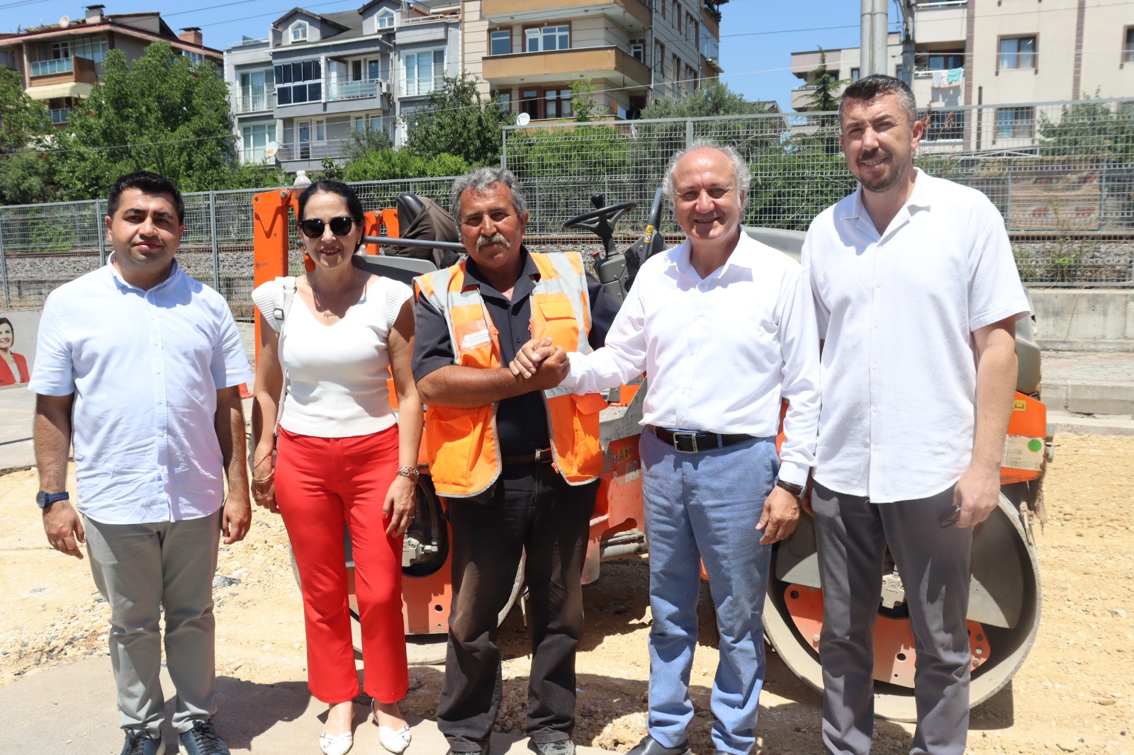 İzmit Belediyesinden Cumhuriyet Mahallesi’nde 30 yıllık soruna neşter (8)