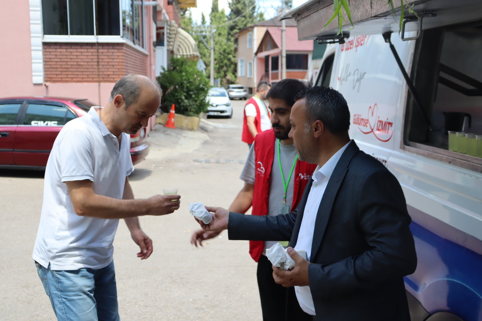 Izmit Belediyesinin Cuma Bulusmalari 28 Haziran Mahallesi'nde devam etti (7)