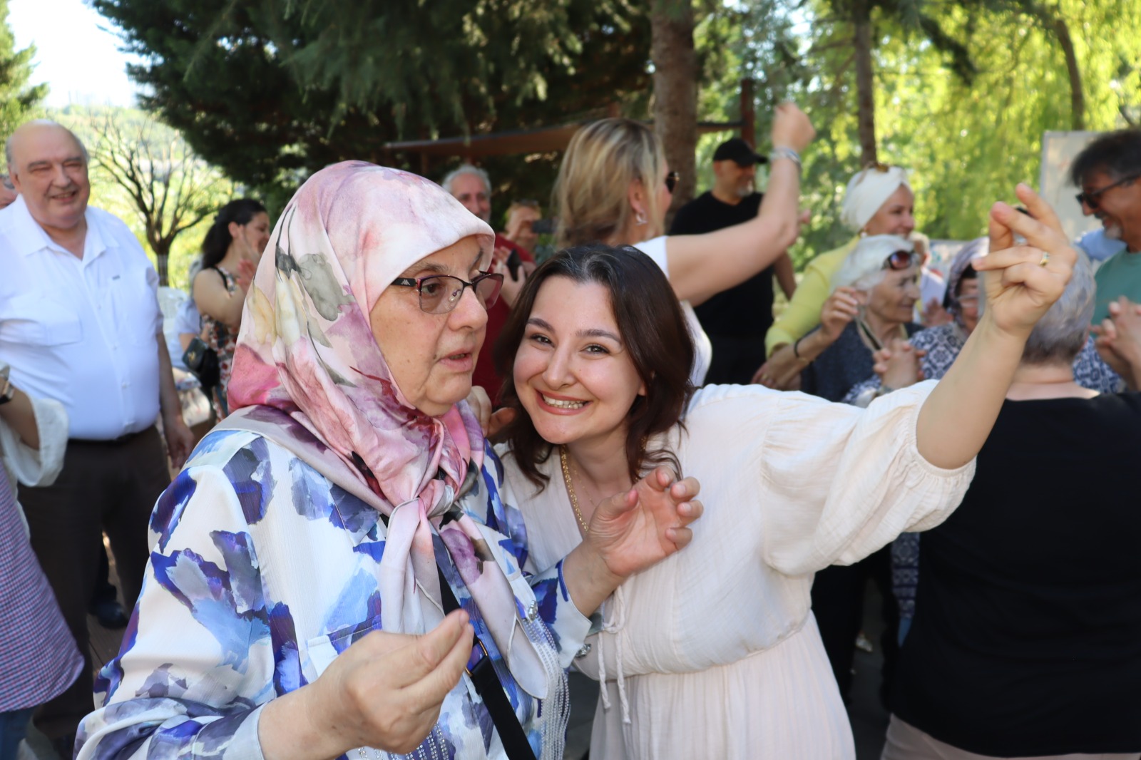 Izmit'in gözbebegi Alzheimer Yasam Evi 4 yasinda (2)
