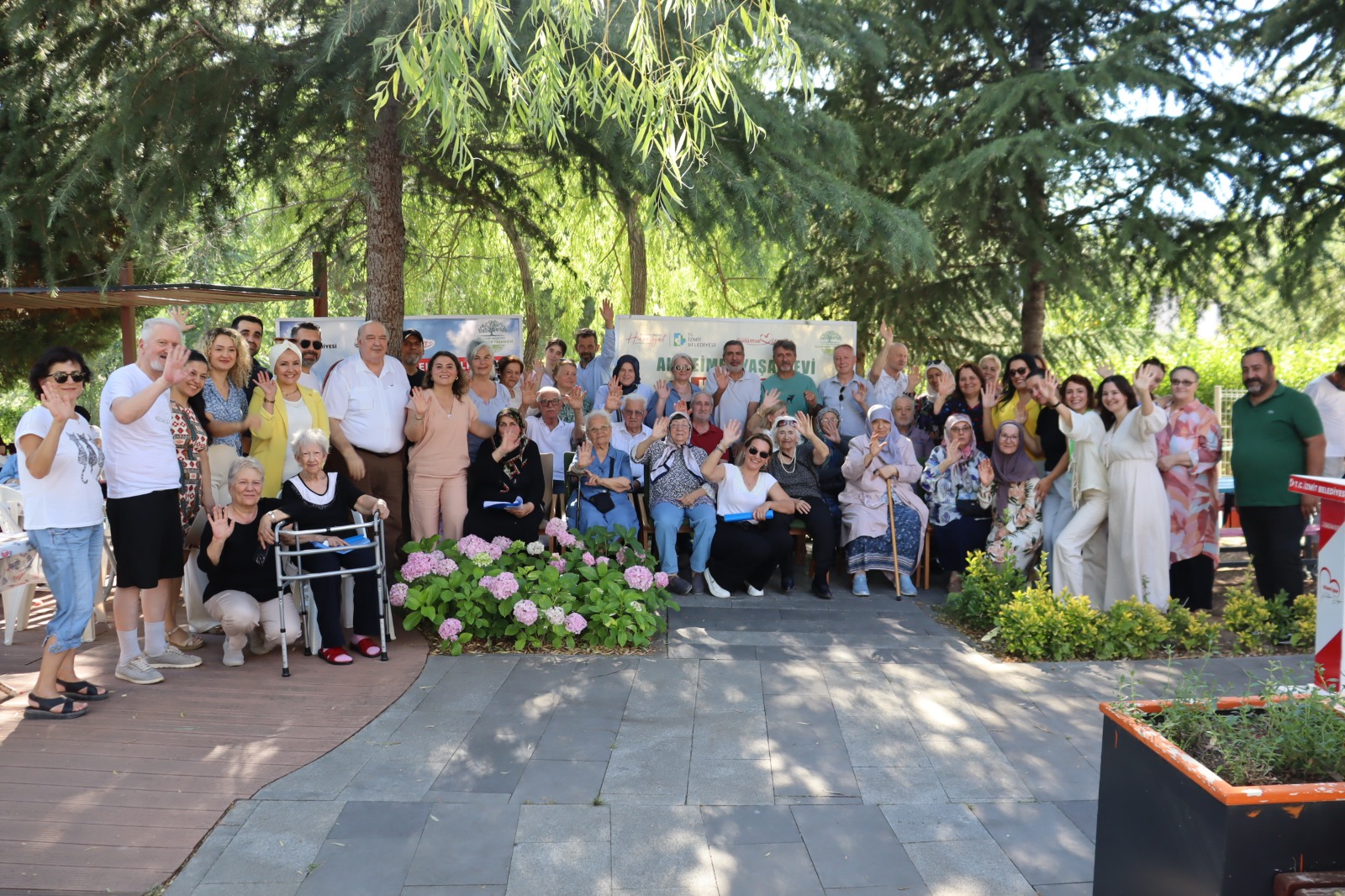 Izmit'in gözbebegi Alzheimer Yasam Evi 4 yasinda (3)