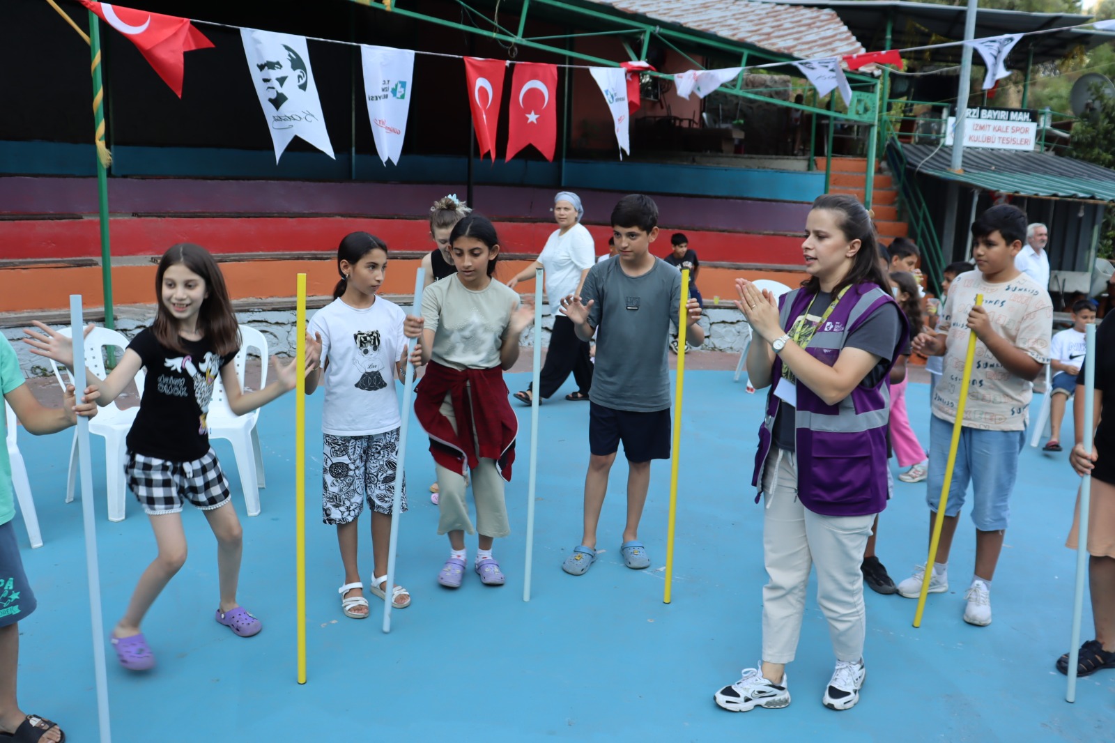 Izmit'in yaz eglencesi Terzibayiri'nda çocuklarla bulustu (5)