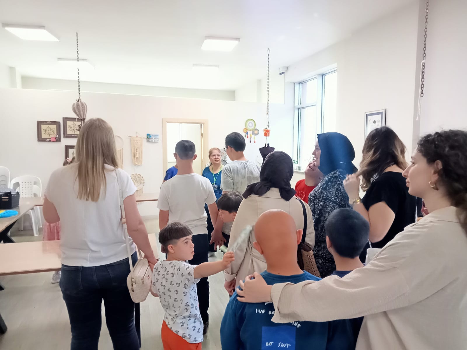 Özel çocuklar İZGİM’de kitaplarla ve el sanatlarıyla tanıştı (4)