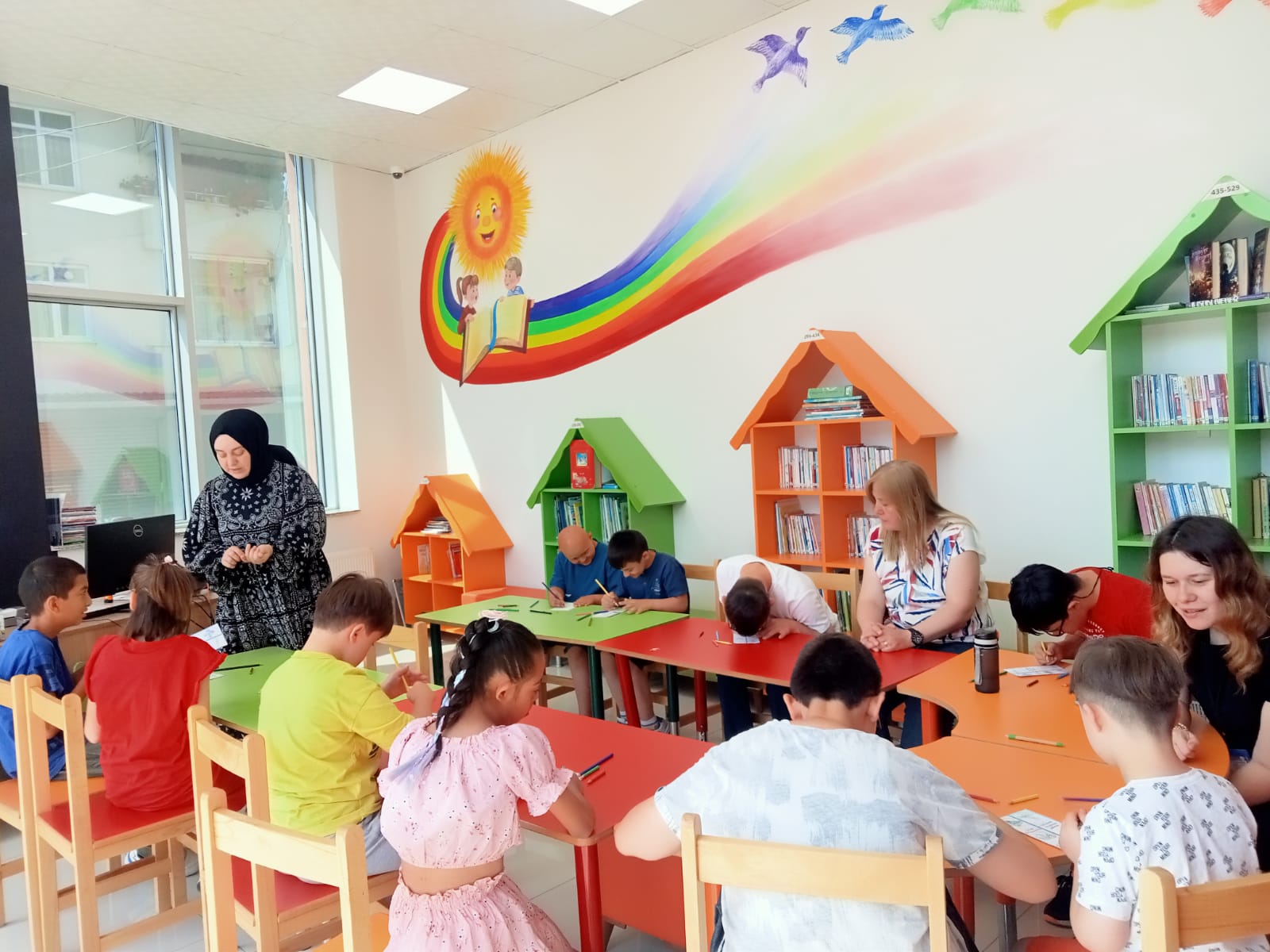 Özel çocuklar İZGİM’de kitaplarla ve el sanatlarıyla tanıştı (8)