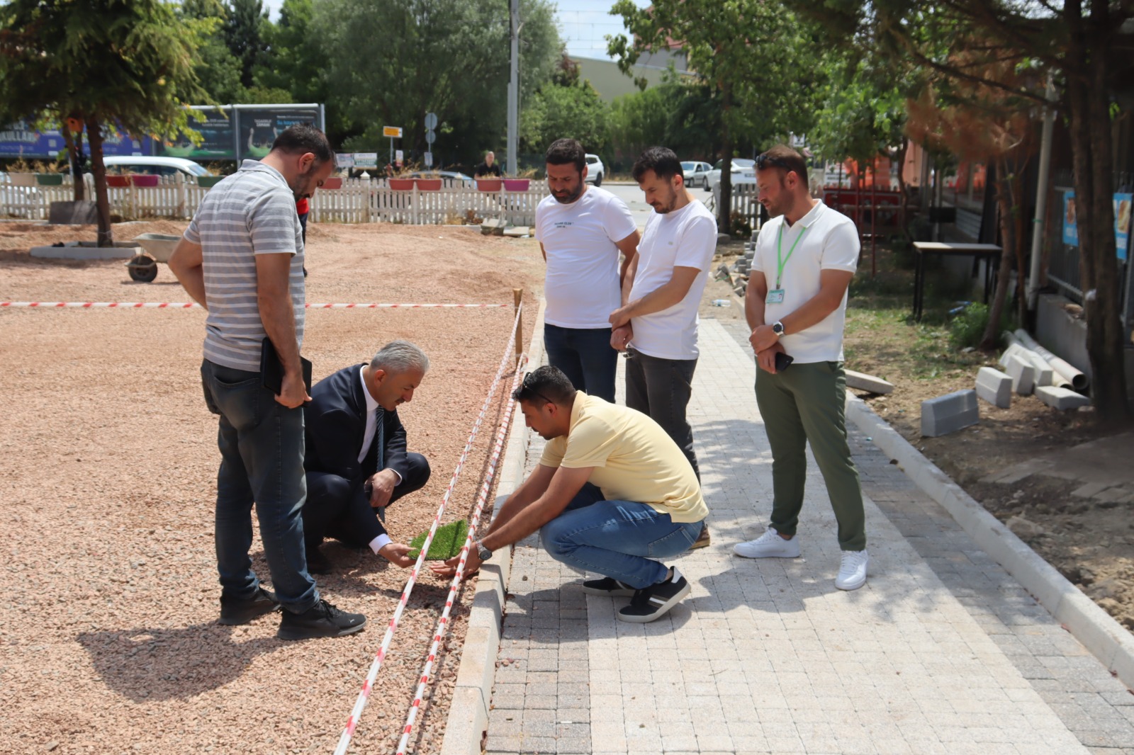 Yahya Kaptan Gülümse Kafe çevresi güzelleşiyor (5)