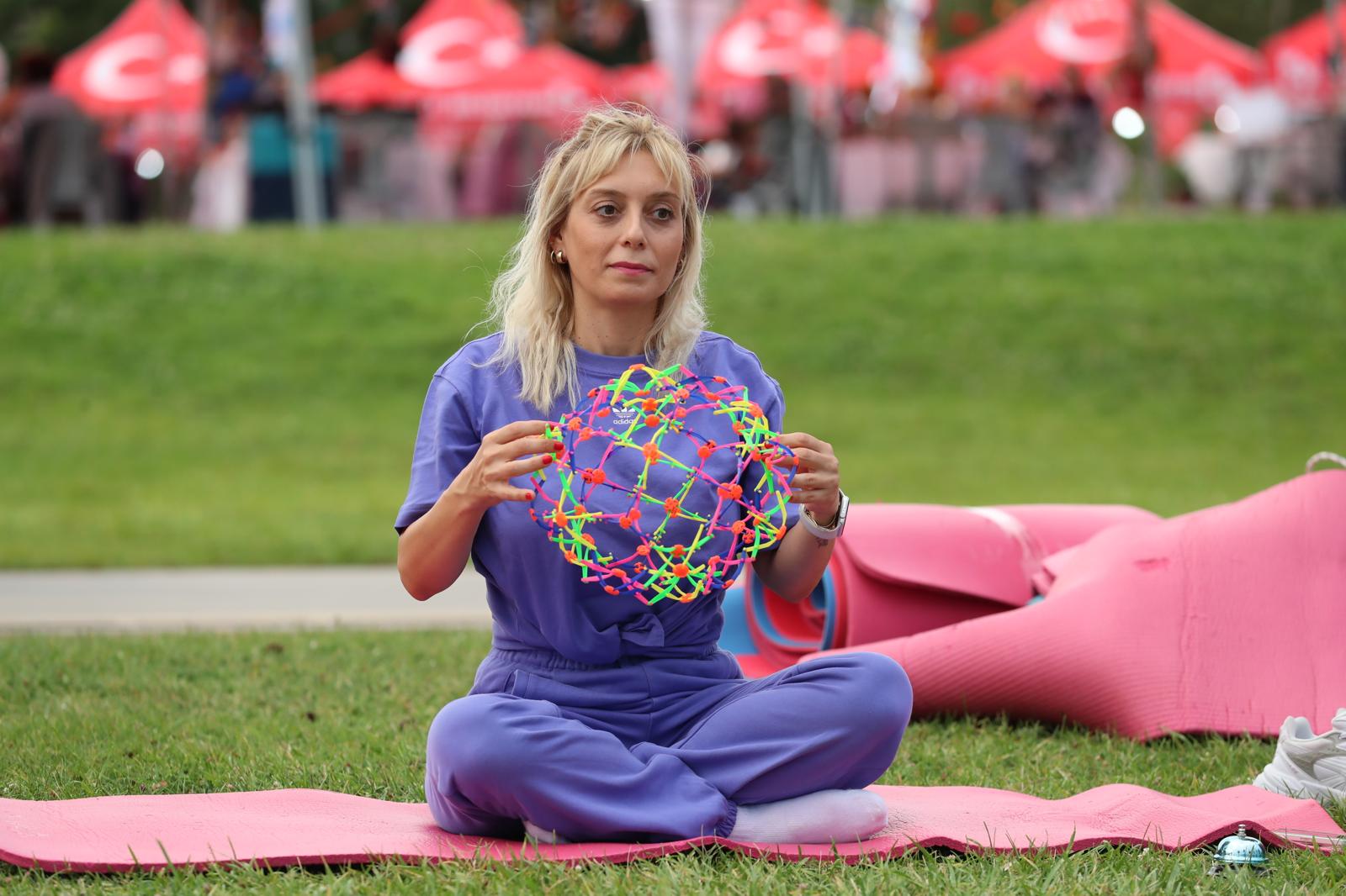 3. Kadin ve Çocuk Festivali renkli görüntülerle devam ediyor (2)