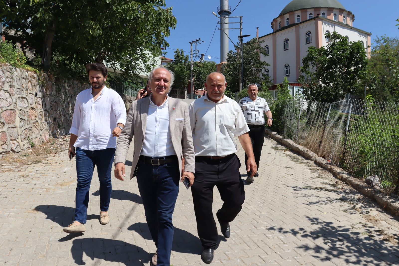 Izmit Belediyesi muhtarlarla bire bir temasa devam ediyor (6)