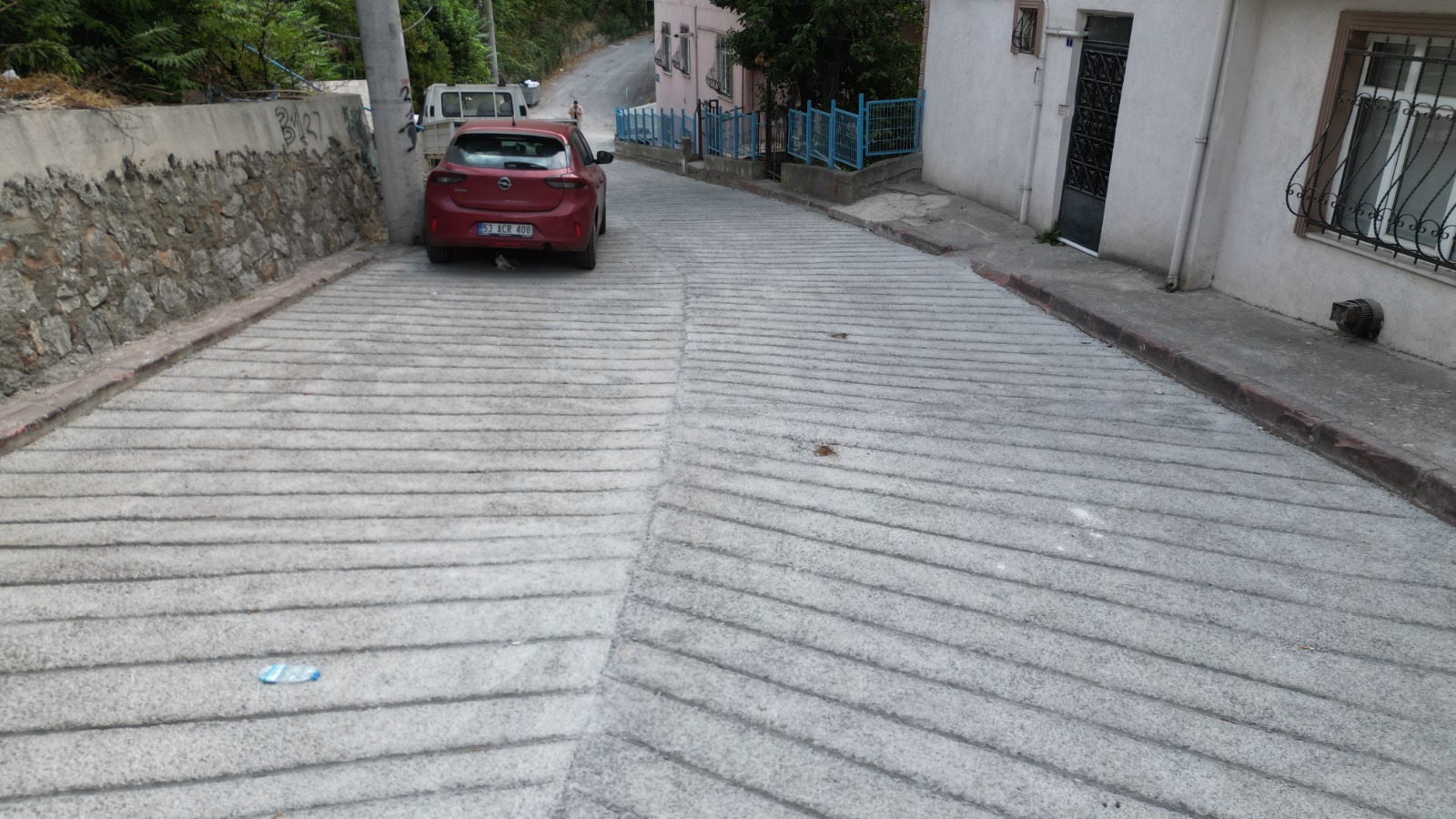 İzmit Belediyesi planlanan süreden önce tamamladığı yolu bugün trafiğe açıyor (4)
