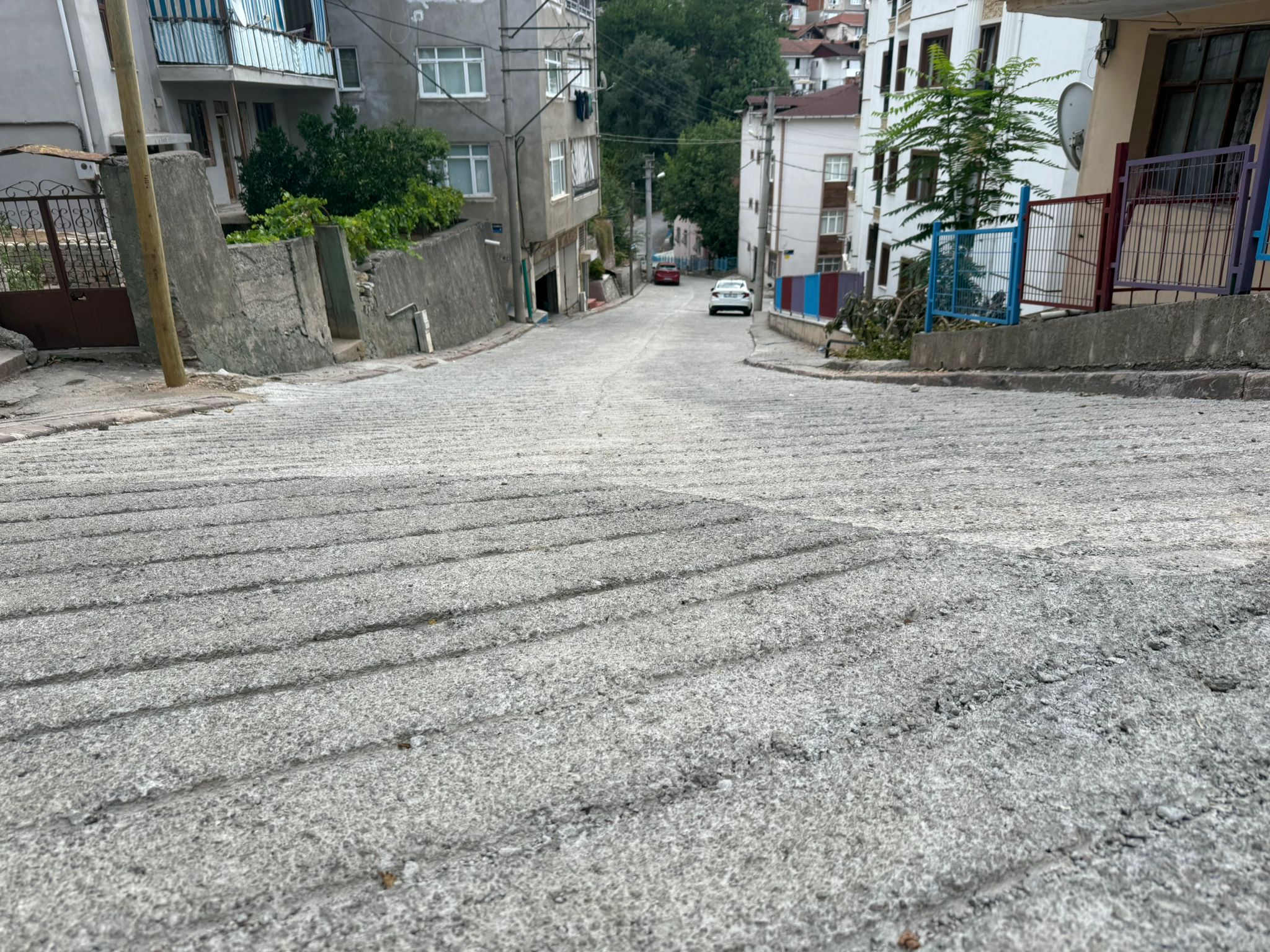 İzmit Belediyesi planlanan süreden önce tamamladığı yolu bugün trafiğe açıyor5