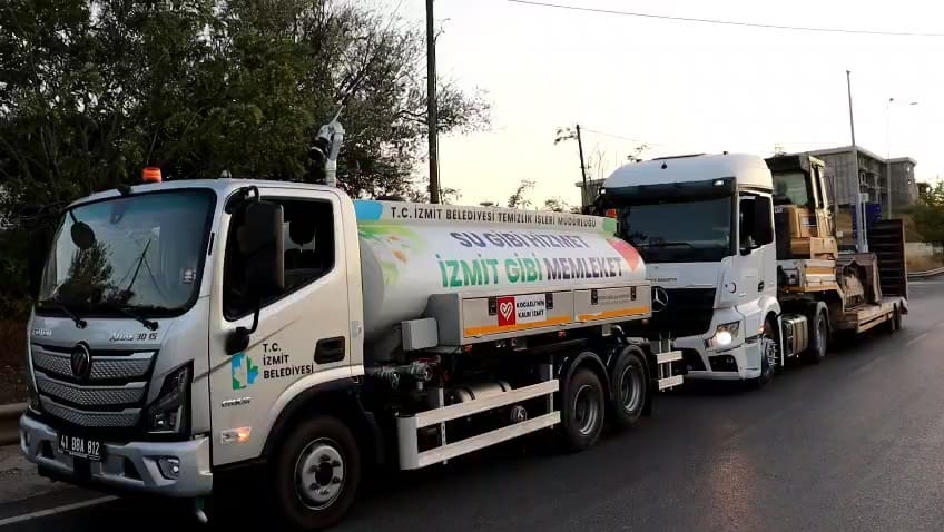 Izmit Belediyesinden Karamürsel yanginina destek (4)