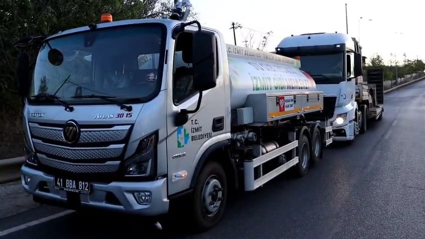 Izmit Belediyesinden Karamürsel yanginina destek (5)