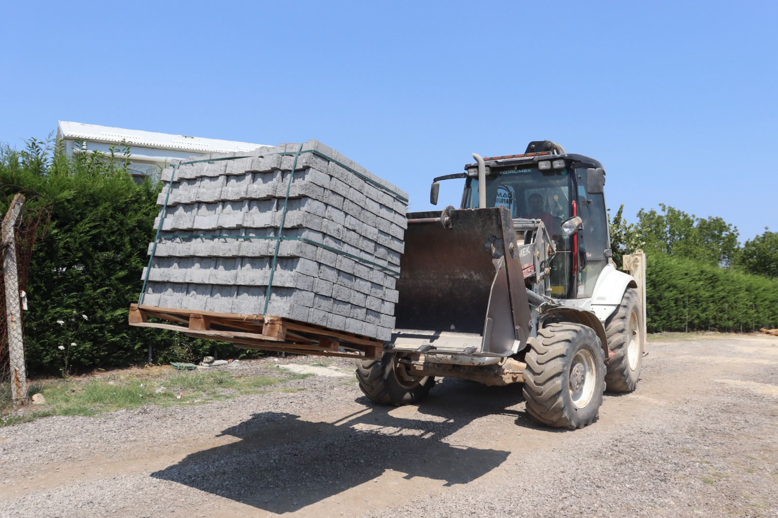 İzmit Belediyesinden Ortaburun Mahallesine yeni parke yol (2)