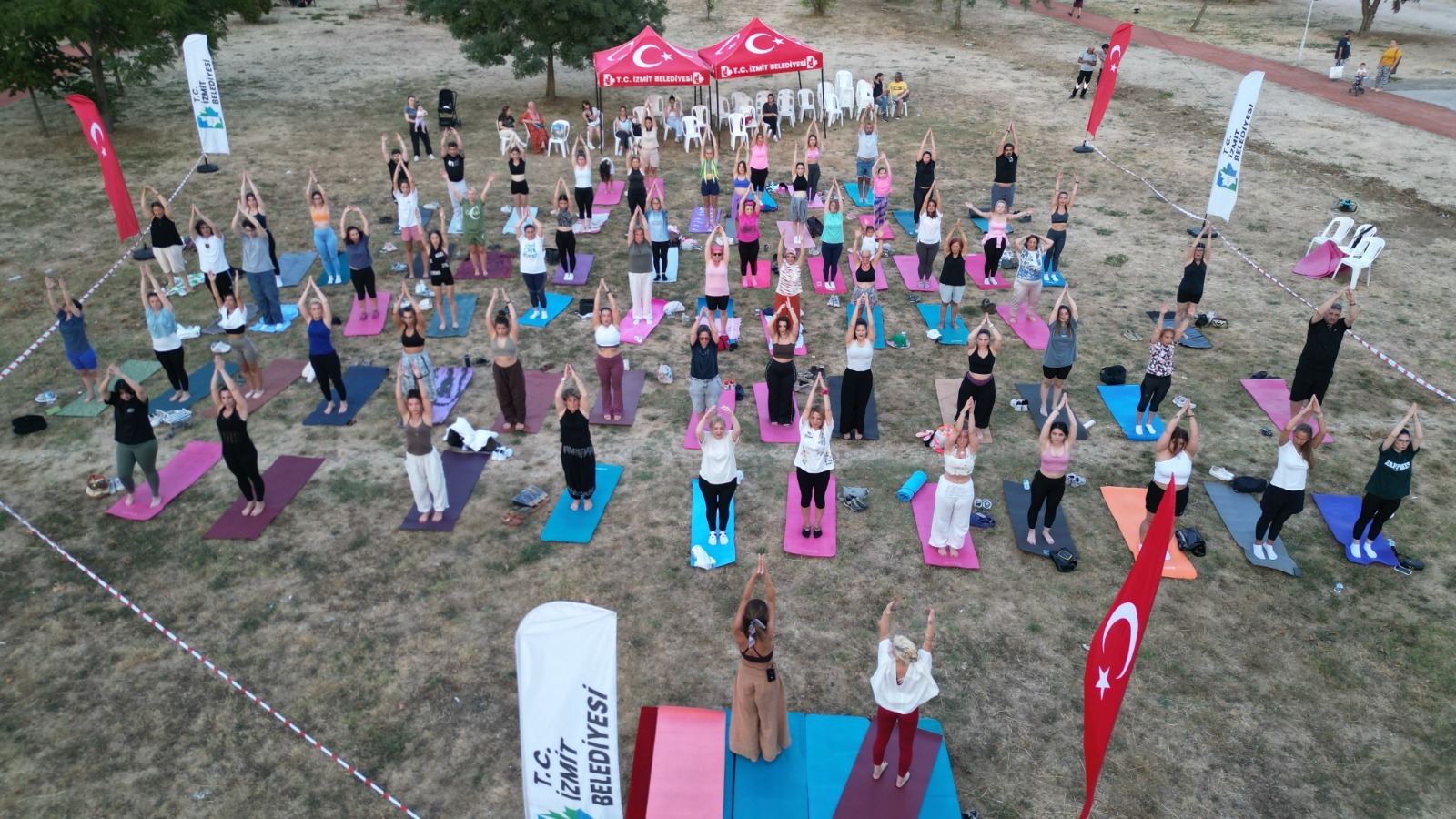 İzmitliler yoga etkinliğinde buluştu (7)