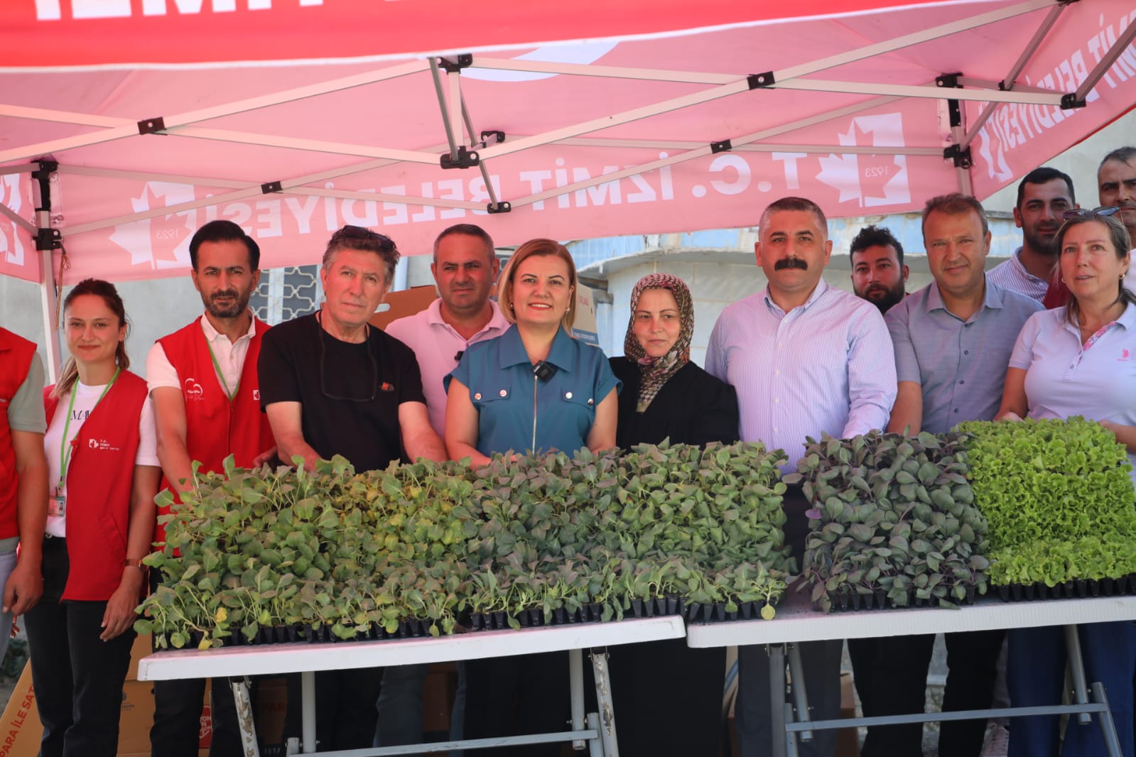 Izmit'te baslayan fide destegi, Gebze köylerine ulasti (10)