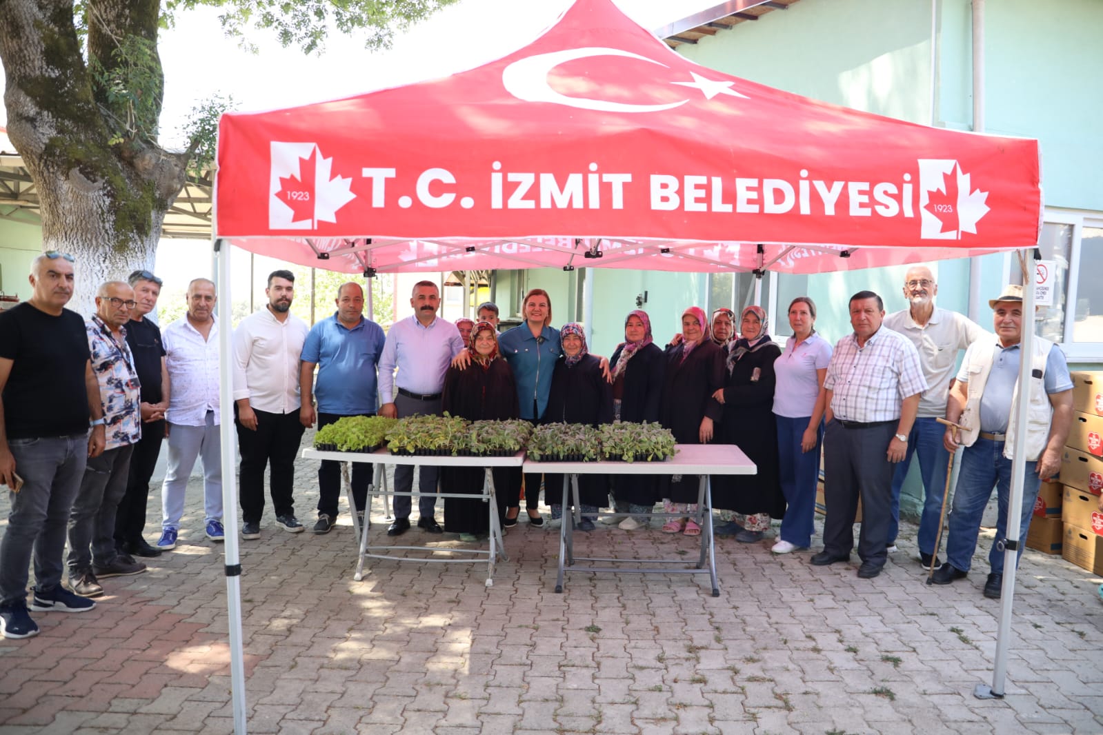 Izmit'te baslayan fide destegi, Gebze köylerine ulasti (3)