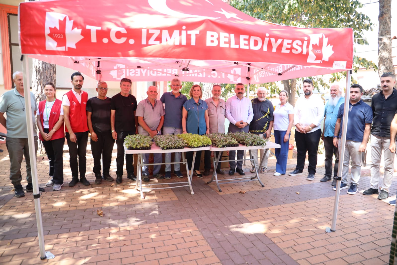 Izmit'te baslayan fide destegi, Gebze köylerine ulasti (9)