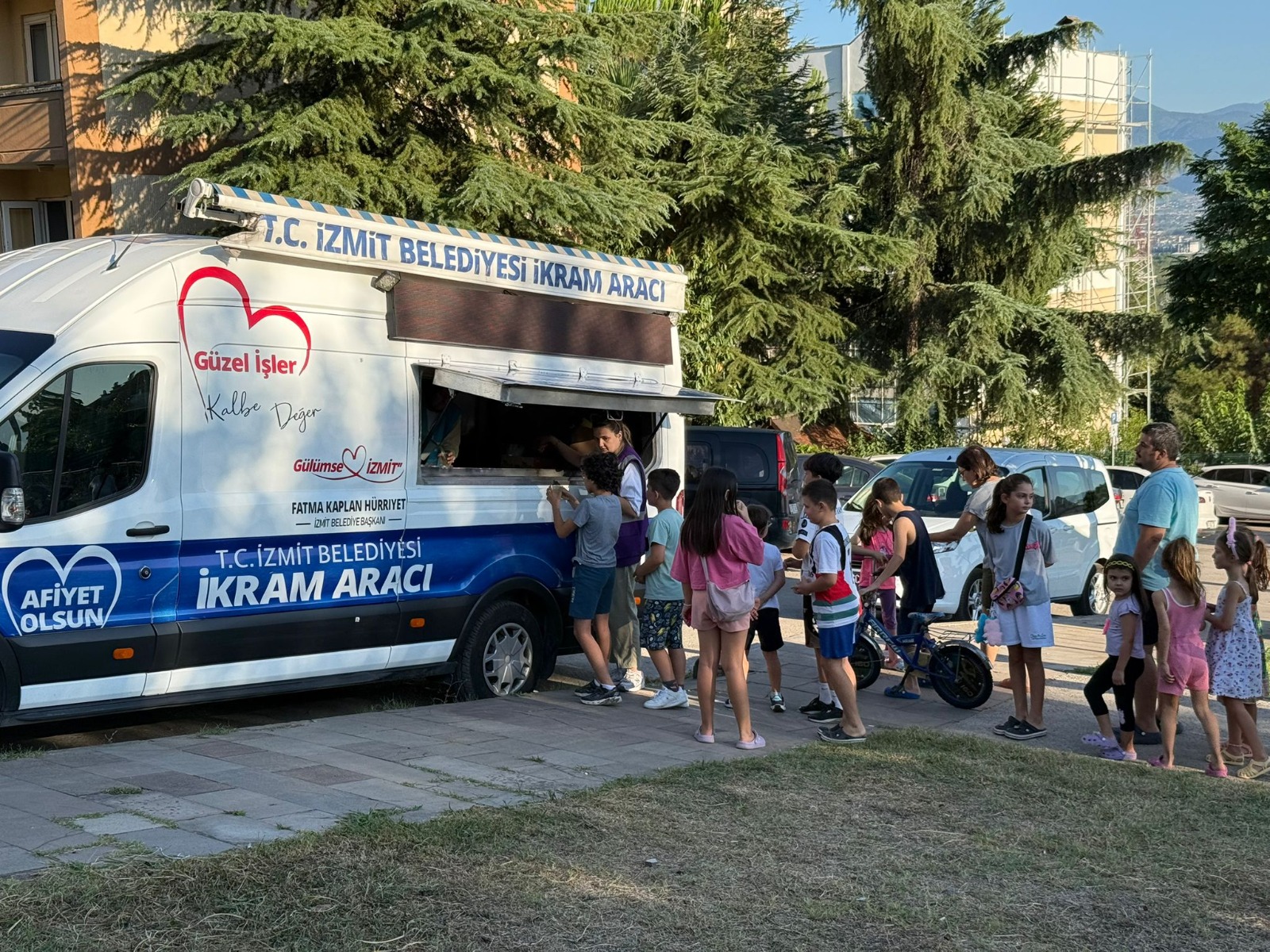 İzmit’te çocuk olmak var! Çocuklar şenlikte doyasıya eğlendi (1)