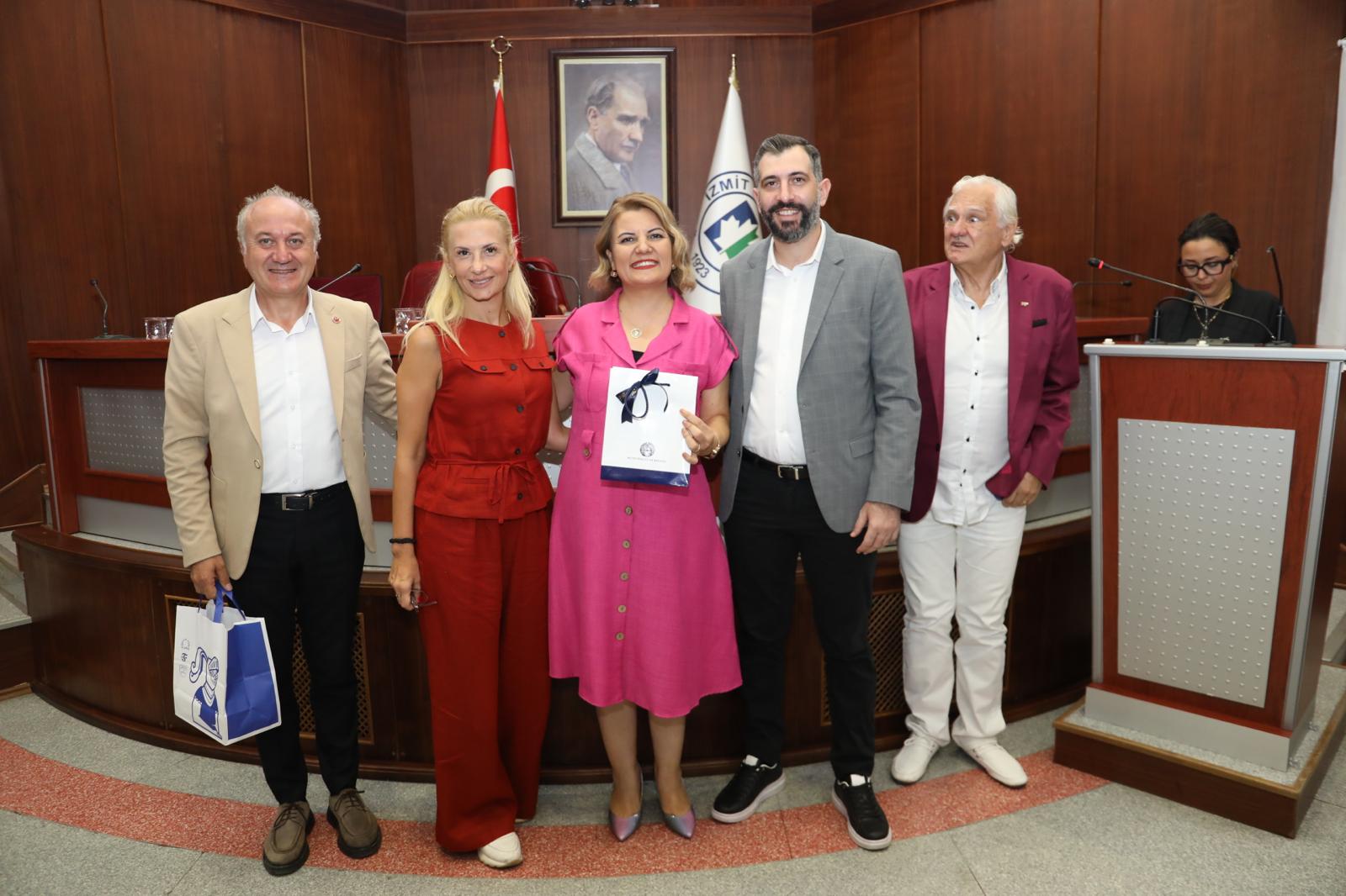 Fatma Başkan İGF üyeleriyle buluştu (3) Fatma Başkan İGF üyeleriyle buluştu (3)