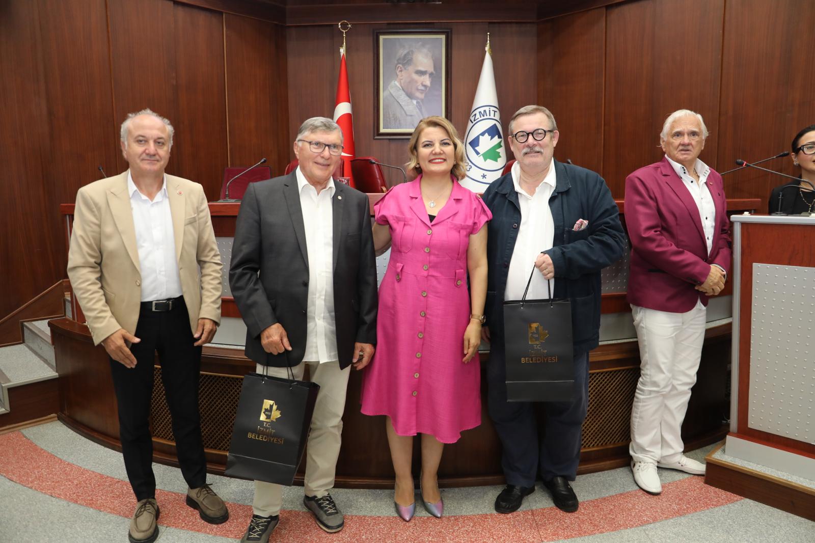 Fatma Başkan İGF üyeleriyle buluştu (4) Fatma Başkan İGF üyeleriyle buluştu (4)