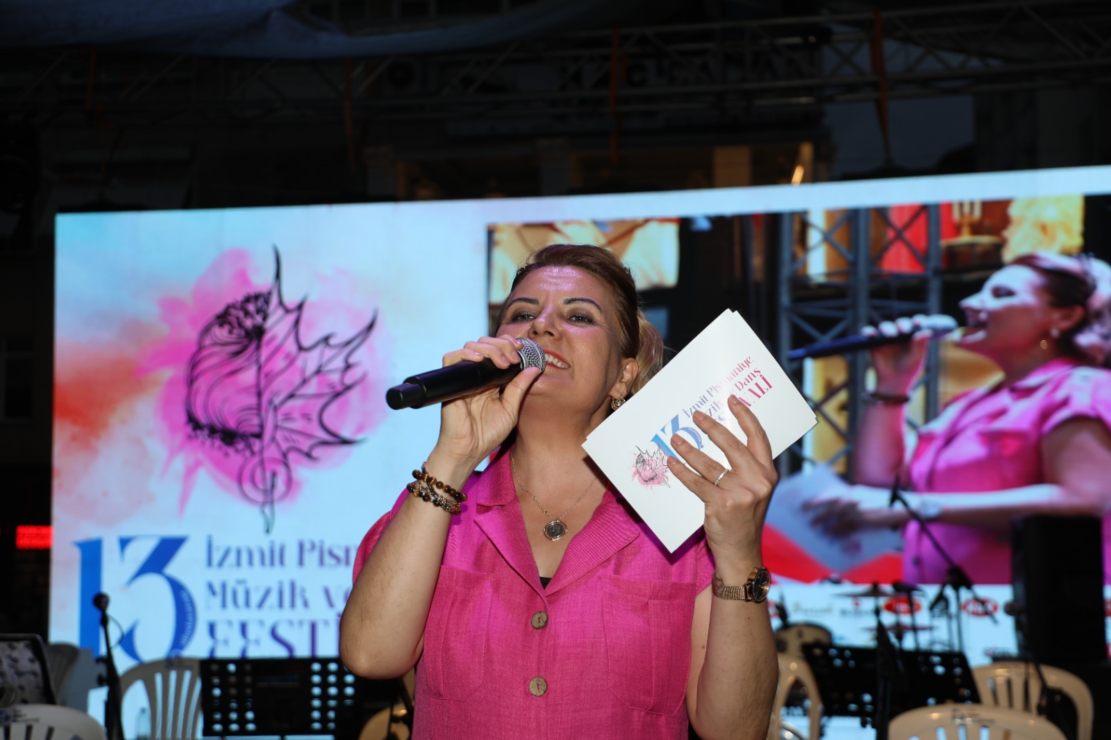 İzmit Belediye Başkanı Fatma Kaplan Hürriyet (3) İzmit Belediye Başkanı Fatma Kaplan Hürriyet (3)