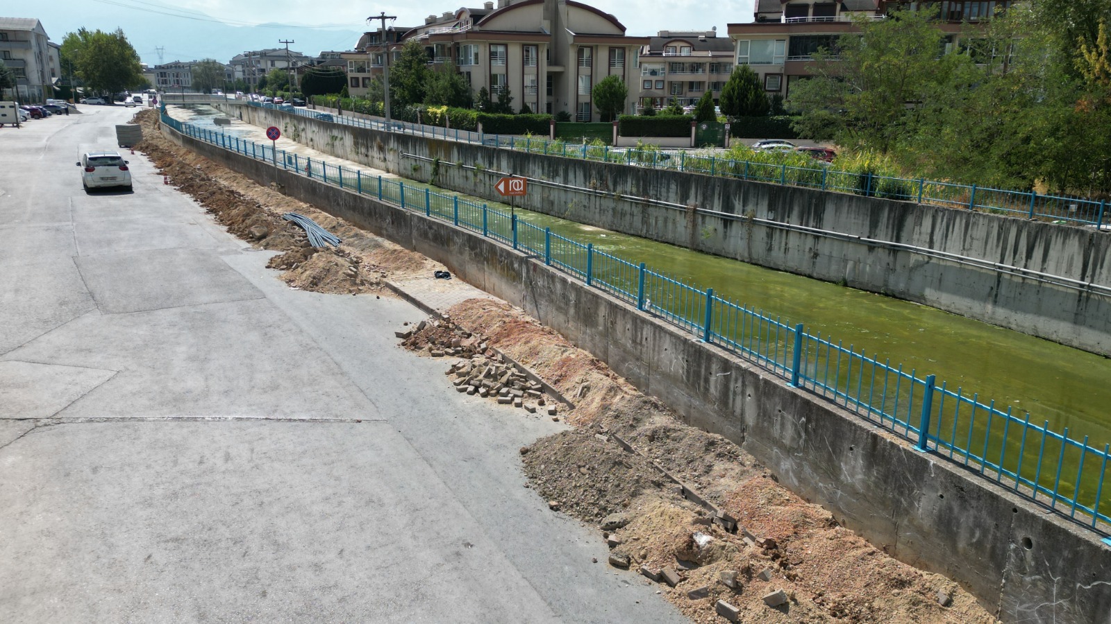 İzmit Belediyesinden Alikahya Fatih Mahallesi’ne modern aydınlatma (1)