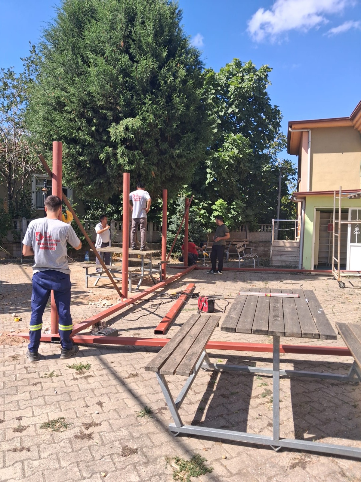 İzmit Belediyesinden Bağlıca Mahallesi Toramanlar Cami’ne sundurma (3)