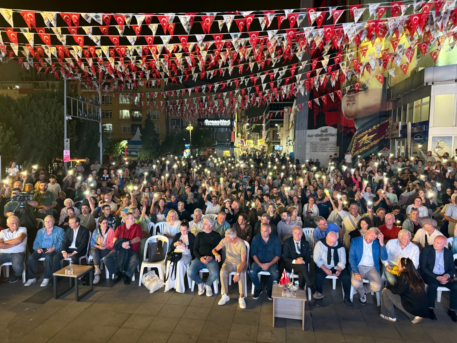 Pismaniye Festivalinin 2. Gününde halk danslari ekiplerinden muhtesem performanslar (33) Pismaniye Festivalinin 2. Gününde halk danslari ekiplerinden muhtesem performanslar (33)