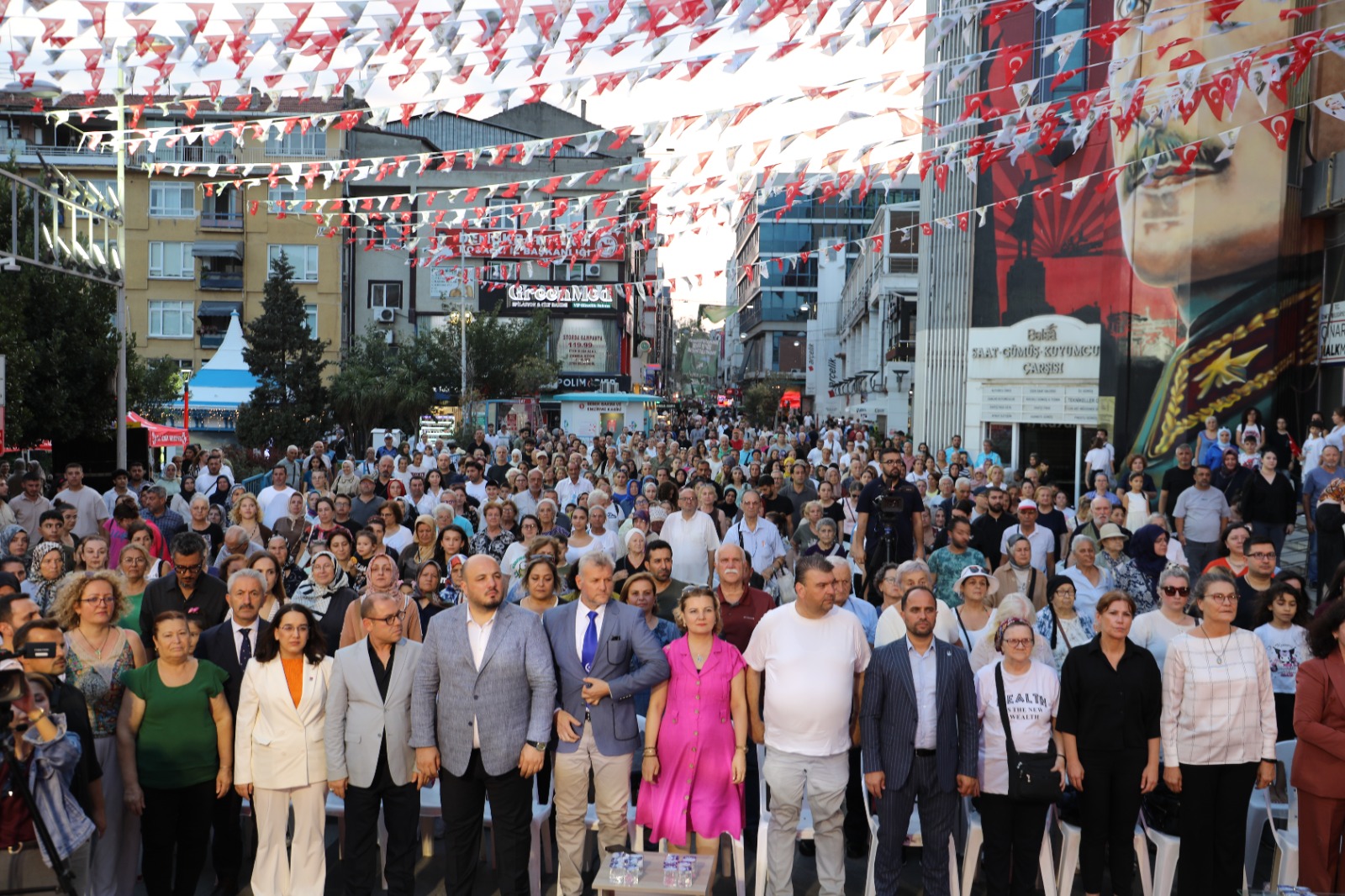 Protokol Üyeleri programa yoğun ilgi gösterdi (1) Protokol Üyeleri programa yoğun ilgi gösterdi (1)
