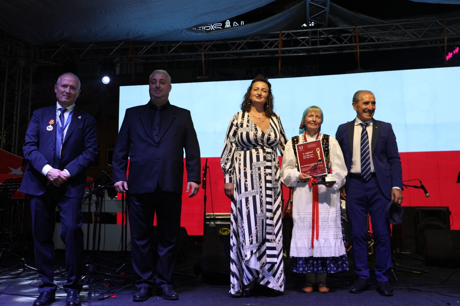 Sair Wanda LomnickaDulak'a ödülü takdim edildi