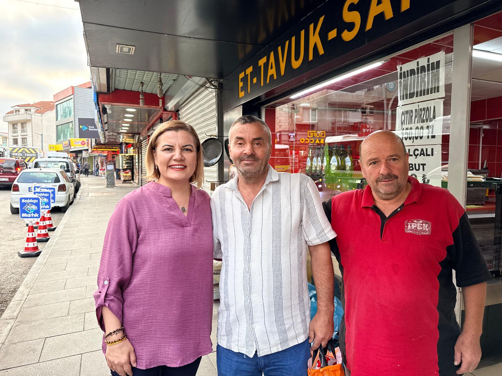 Başkan Hürriyet, güne Üçyol ve Bekirdere’de emekçilerle başladı (6) Başkan Hürriyet, güne Üçyol ve Bekirdere’de emekçilerle başladı (6)