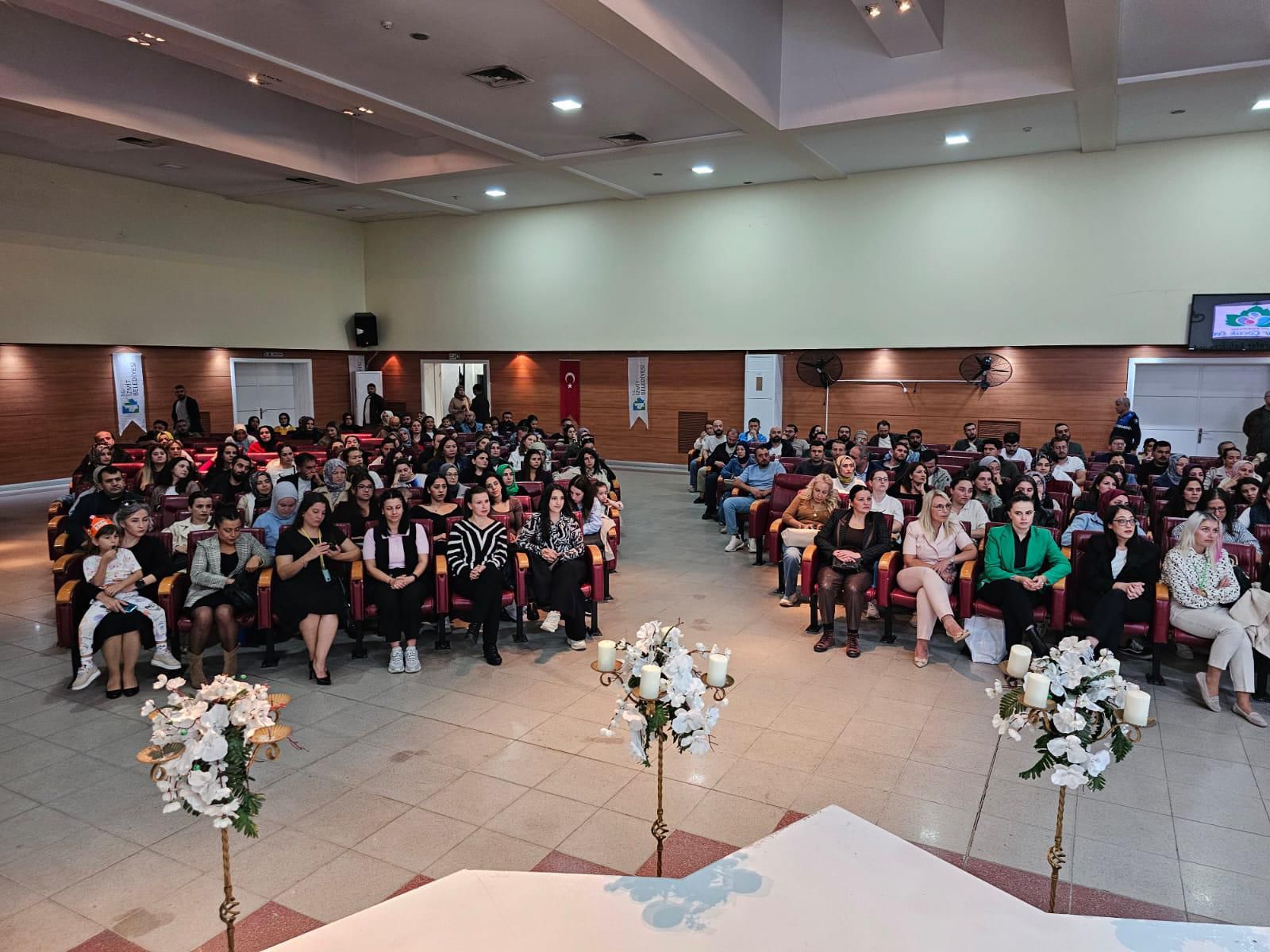 Çinar Çocuk Evleri'nde yeni egitim dönemi veli toplantisi gerçeklestirildi (4)