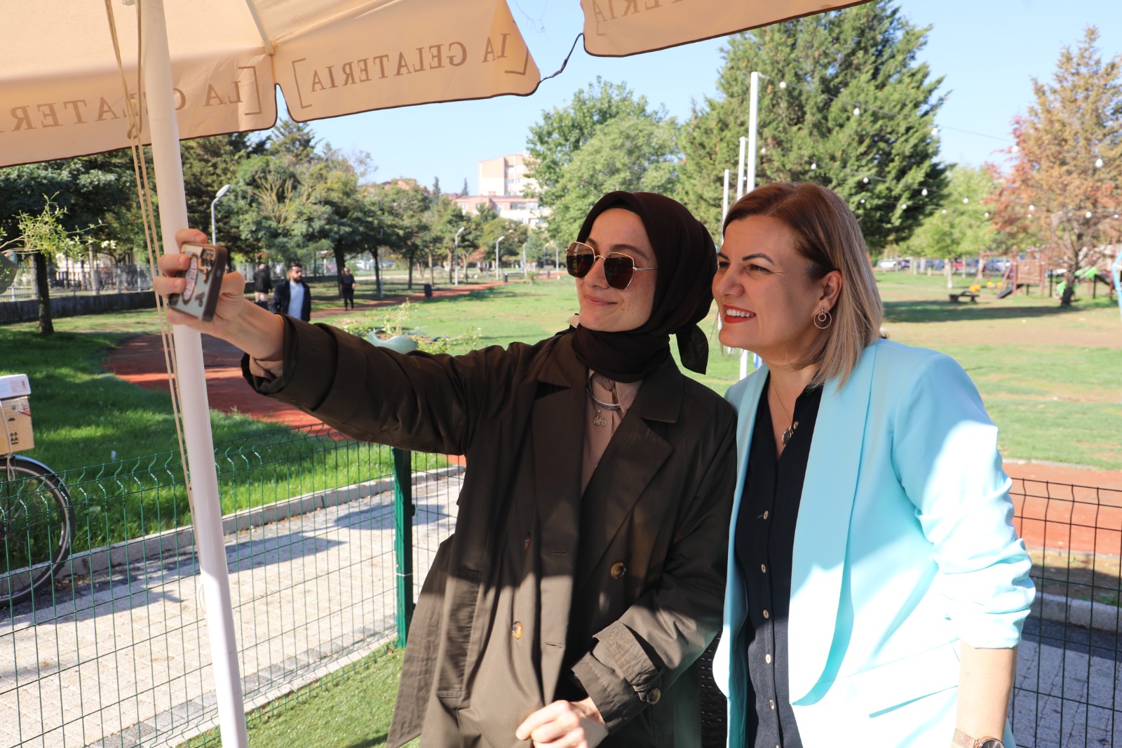 Fatma Baskan, din görevlilerini aileleriyle agirladi (2) Fatma Baskan, din görevlilerini aileleriyle agirladi (2)