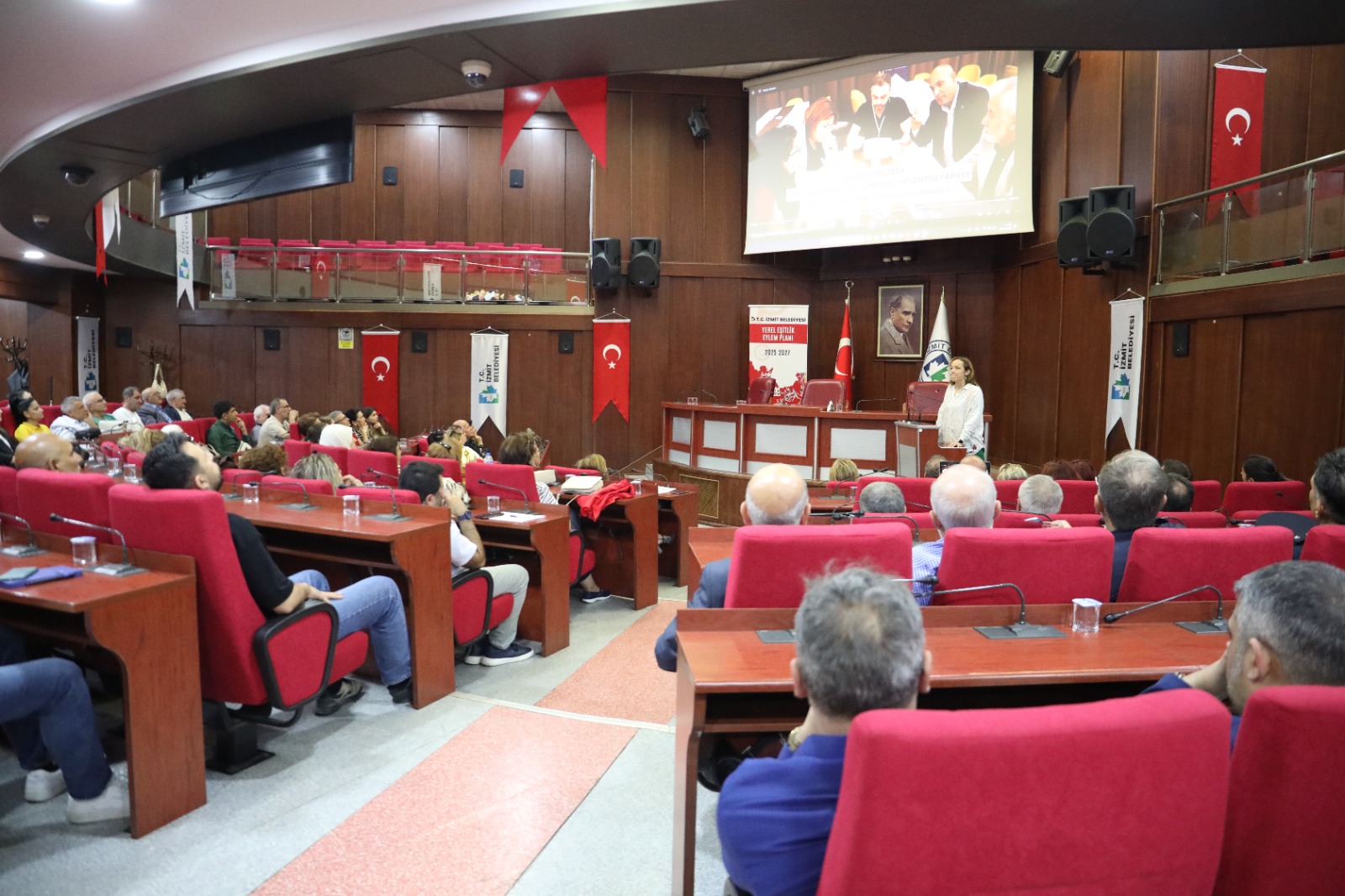 Izmit Belediyesi Yerel Esitlik Eylem Plani'nin 6 aylik süreci degerlendirildi (3)