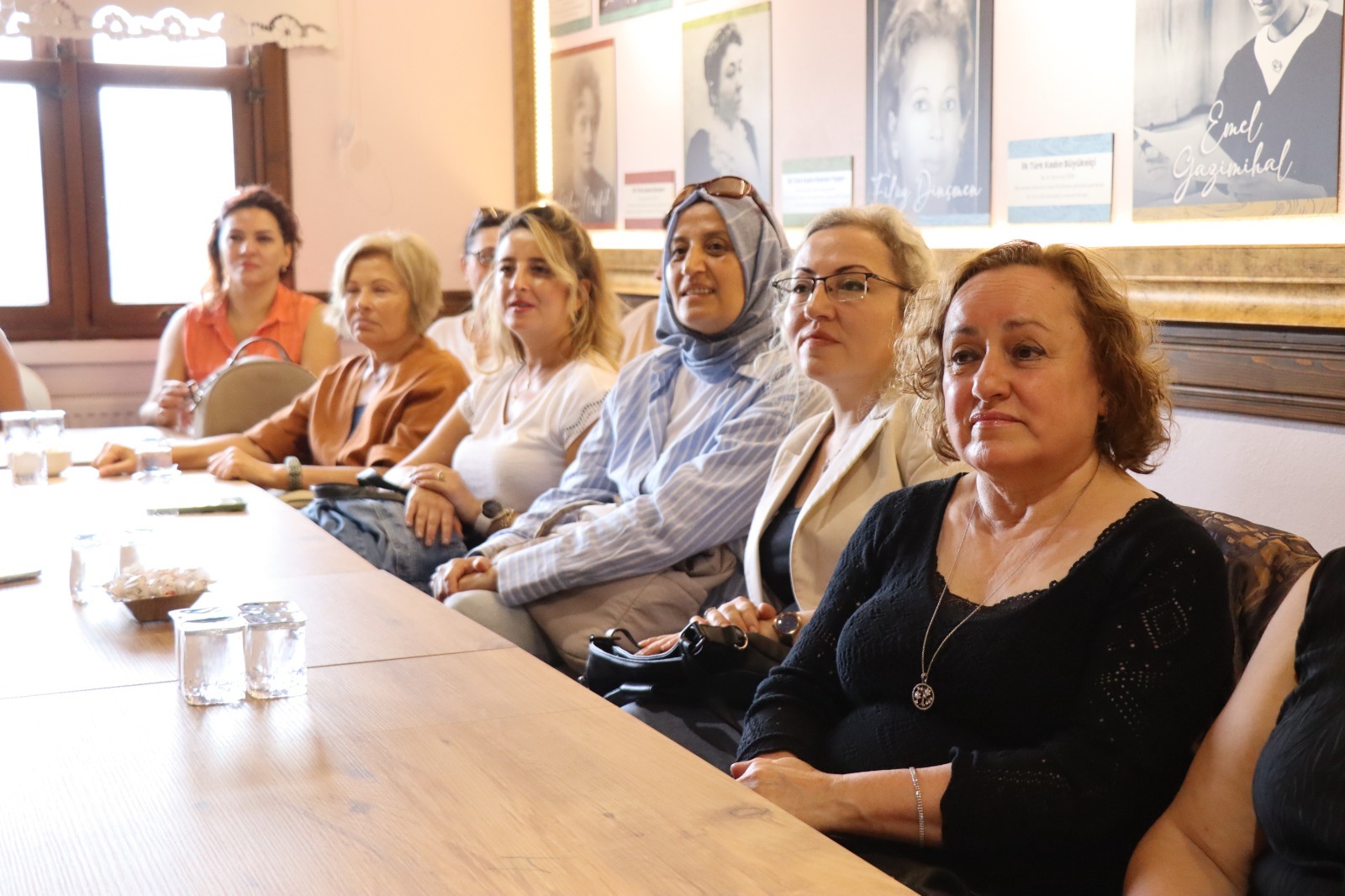 İzmit Belediyesinden Kadın Kadına Konak Buluşmaları başladı (7) İzmit Belediyesinden Kadın Kadına Konak Buluşmaları başladı (7)