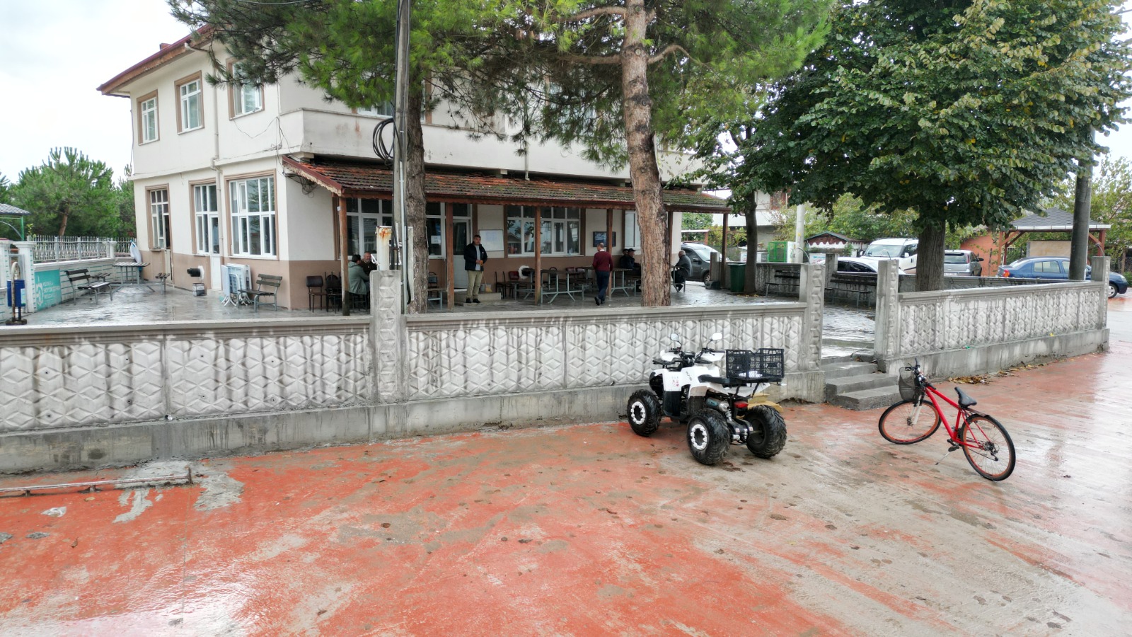 İzmit Belediyesinden Süleymaniye’ye estetik dokunuş (4) İzmit Belediyesinden Süleymaniye’ye estetik dokunuş (4)