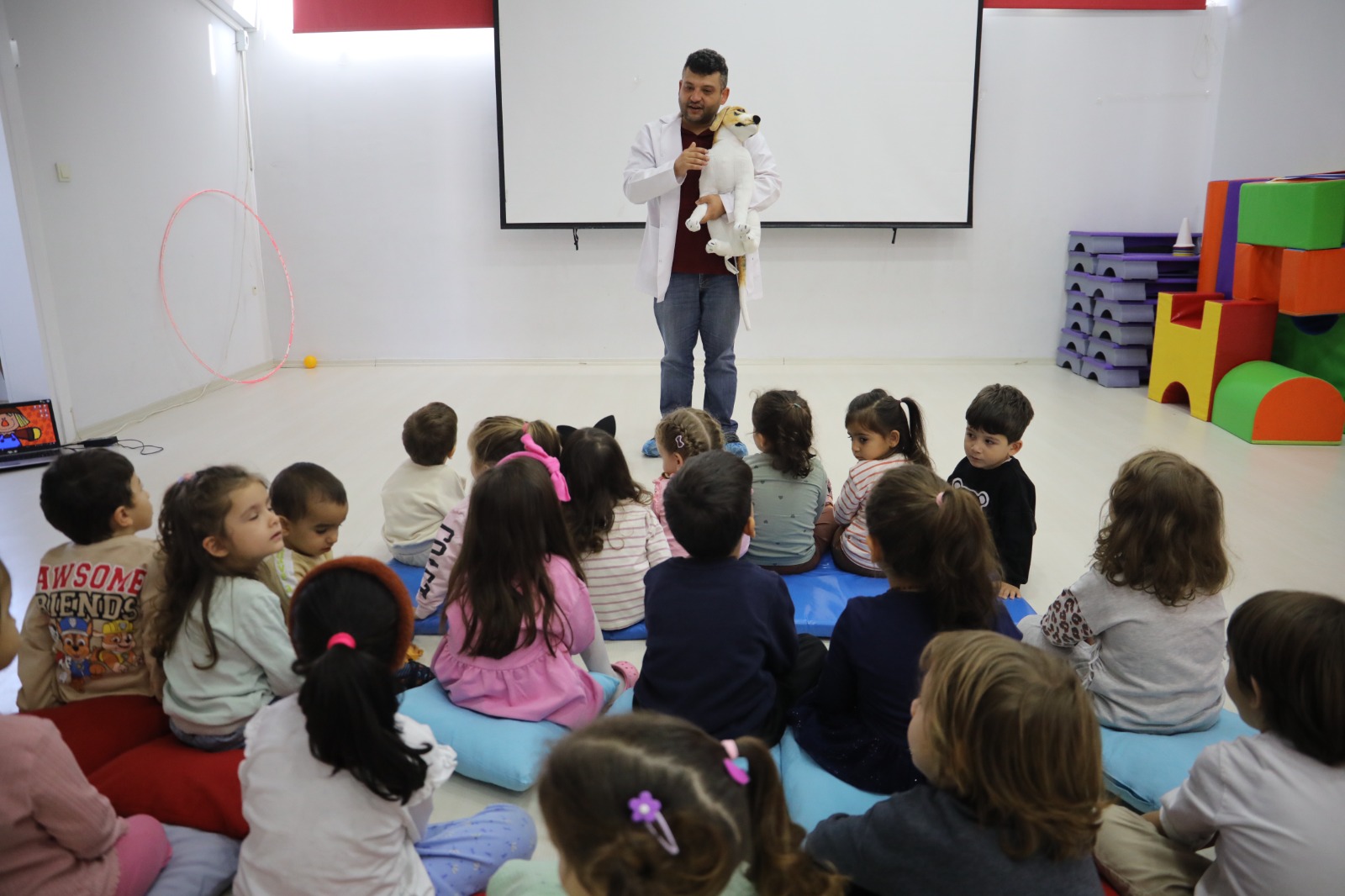 Izmit Belediyesinden miniklere hayvan dostu egitim programi (1)