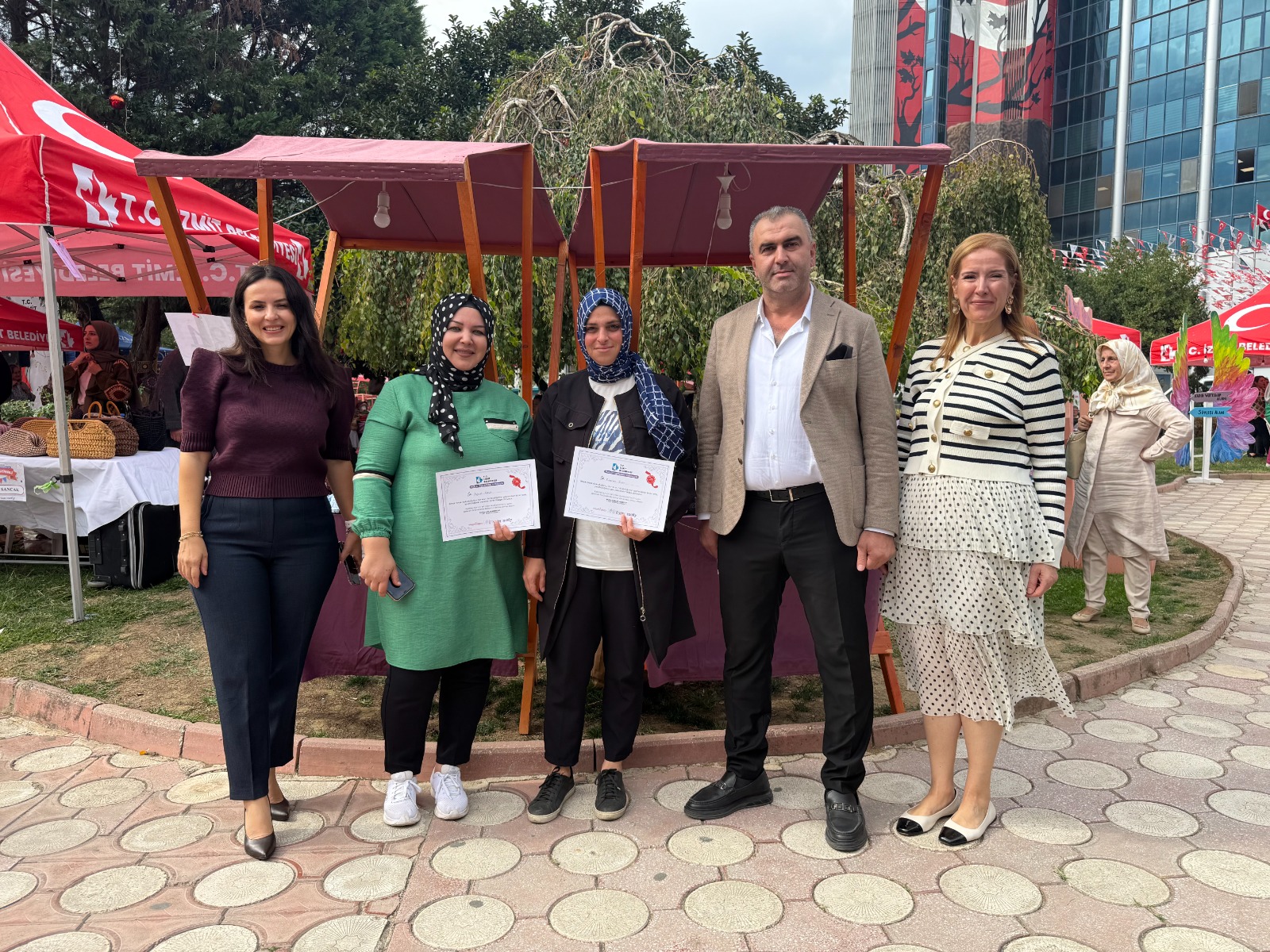 Izmit'te Örgü Festivali basladi (6) Izmit'te Örgü Festivali basladi (6)