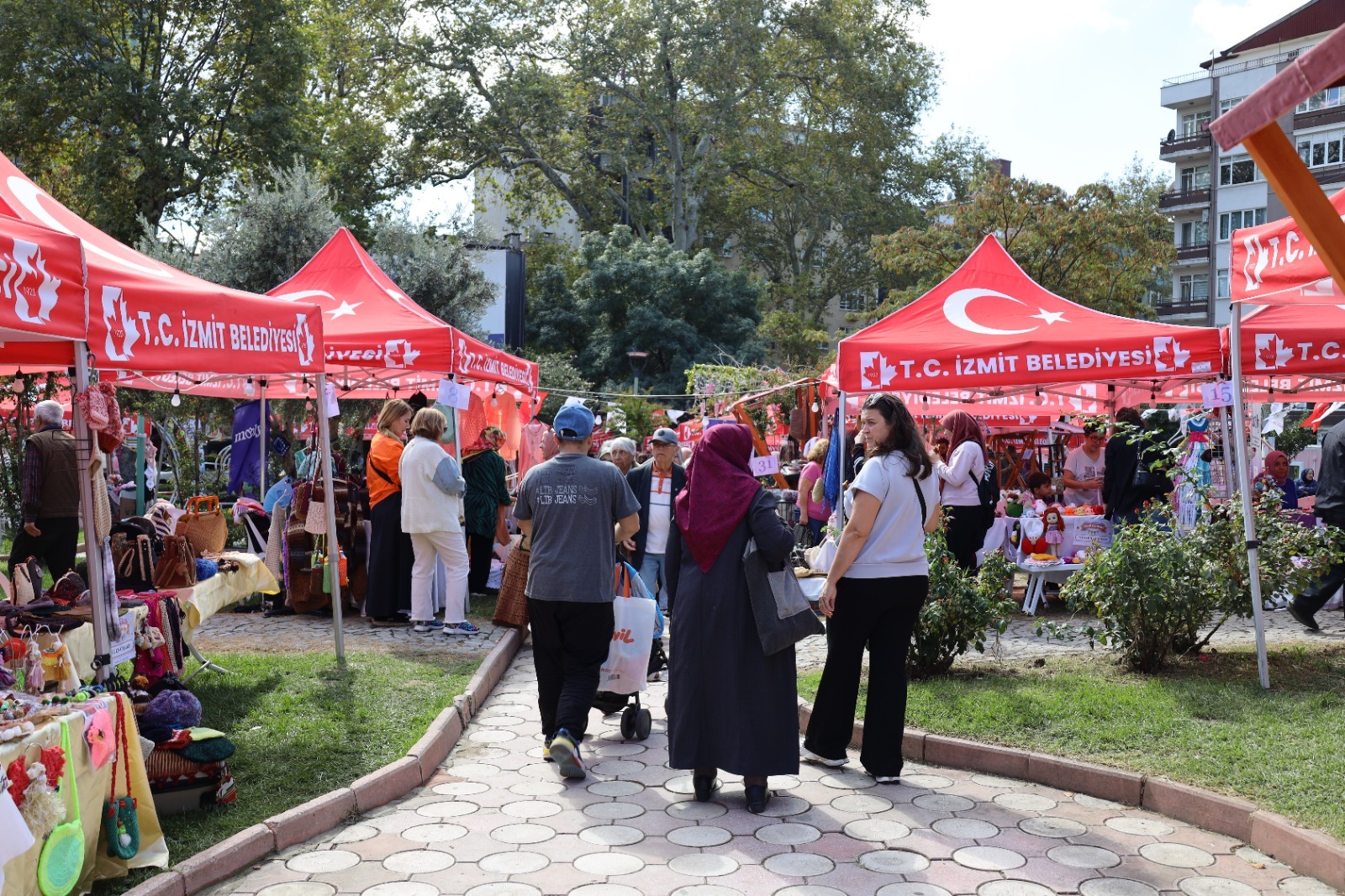 Örgü Festivali renkli görüntülere sahne oldu (13)
