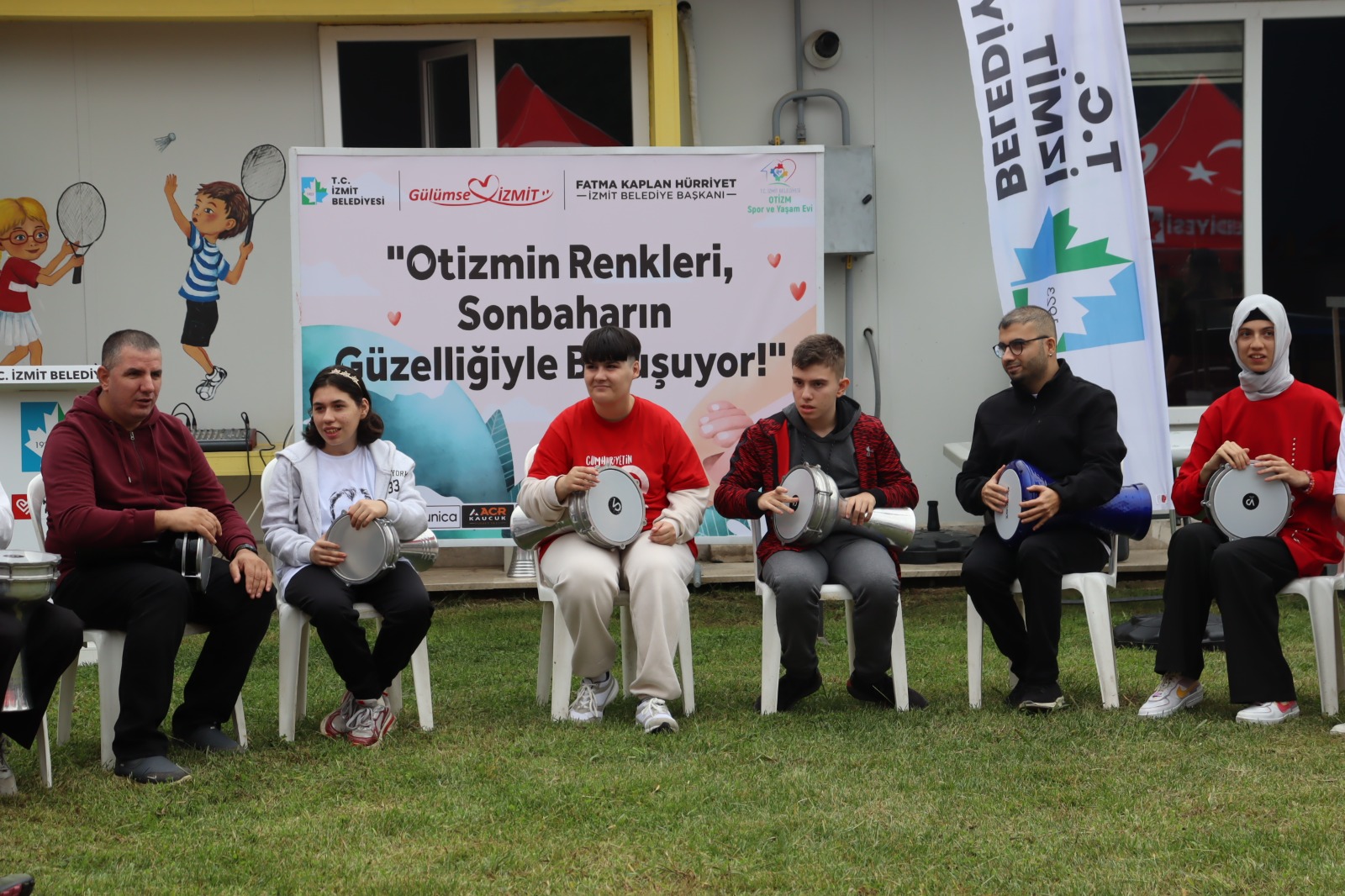 Otizm Spor ve Yaşam Evi’nde sonbahar şenliği coşkusu (3) Otizm Spor ve Yaşam Evi’nde sonbahar şenliği coşkusu (3)