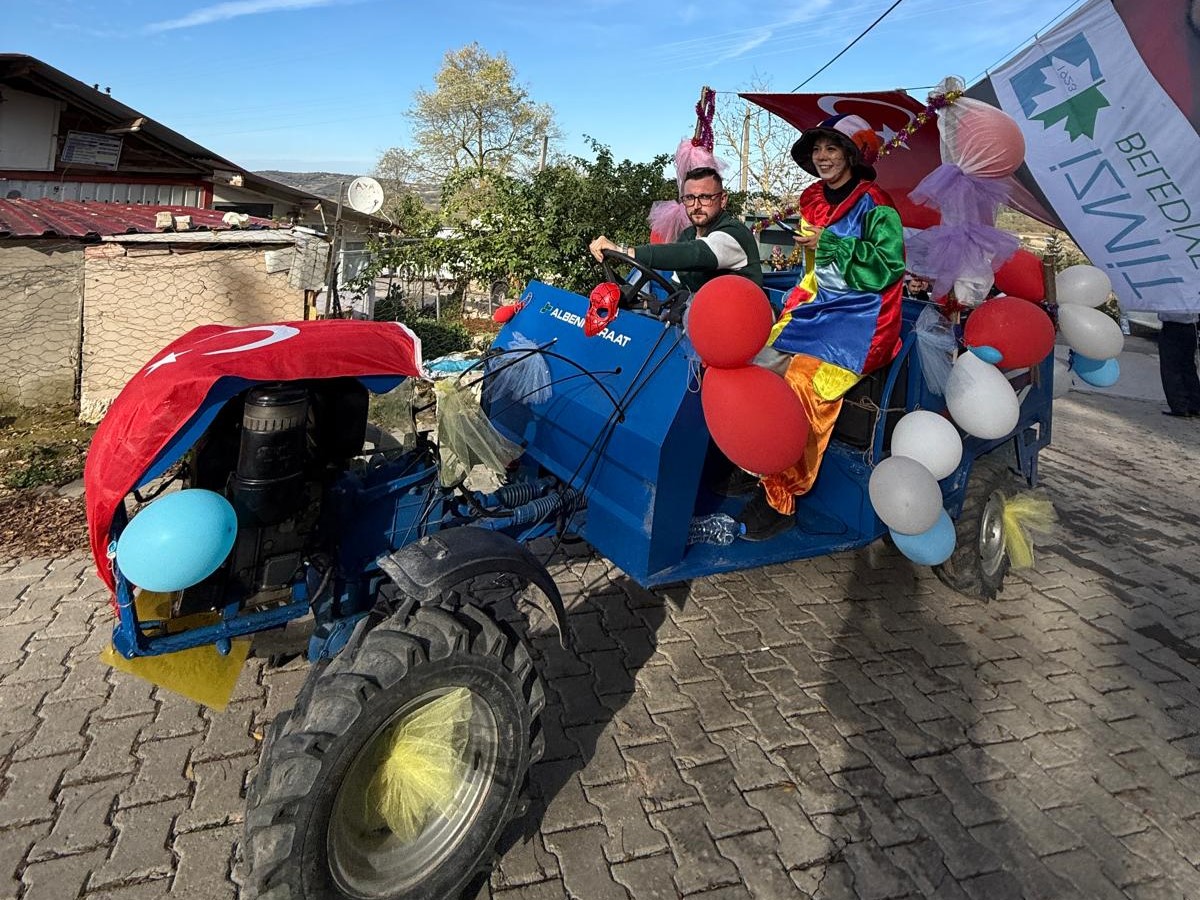 3. Geleneksel Pat Pat Festivali renkli görüntülere sahne oldu (1)