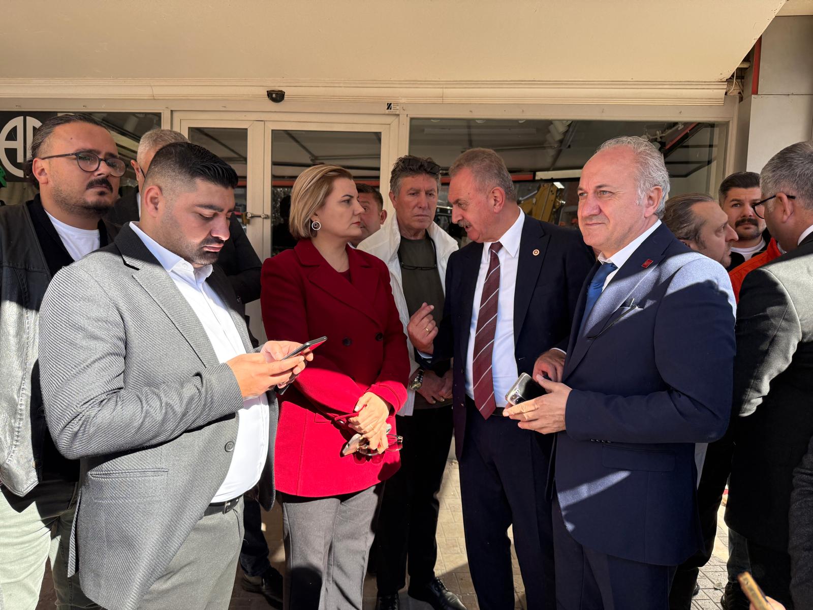Fatma Baskan Gebze'de _Ihmal varsa takipçisi olacagiz_ (6) Fatma Baskan Gebze'de _Ihmal varsa takipçisi olacagiz_ (6)