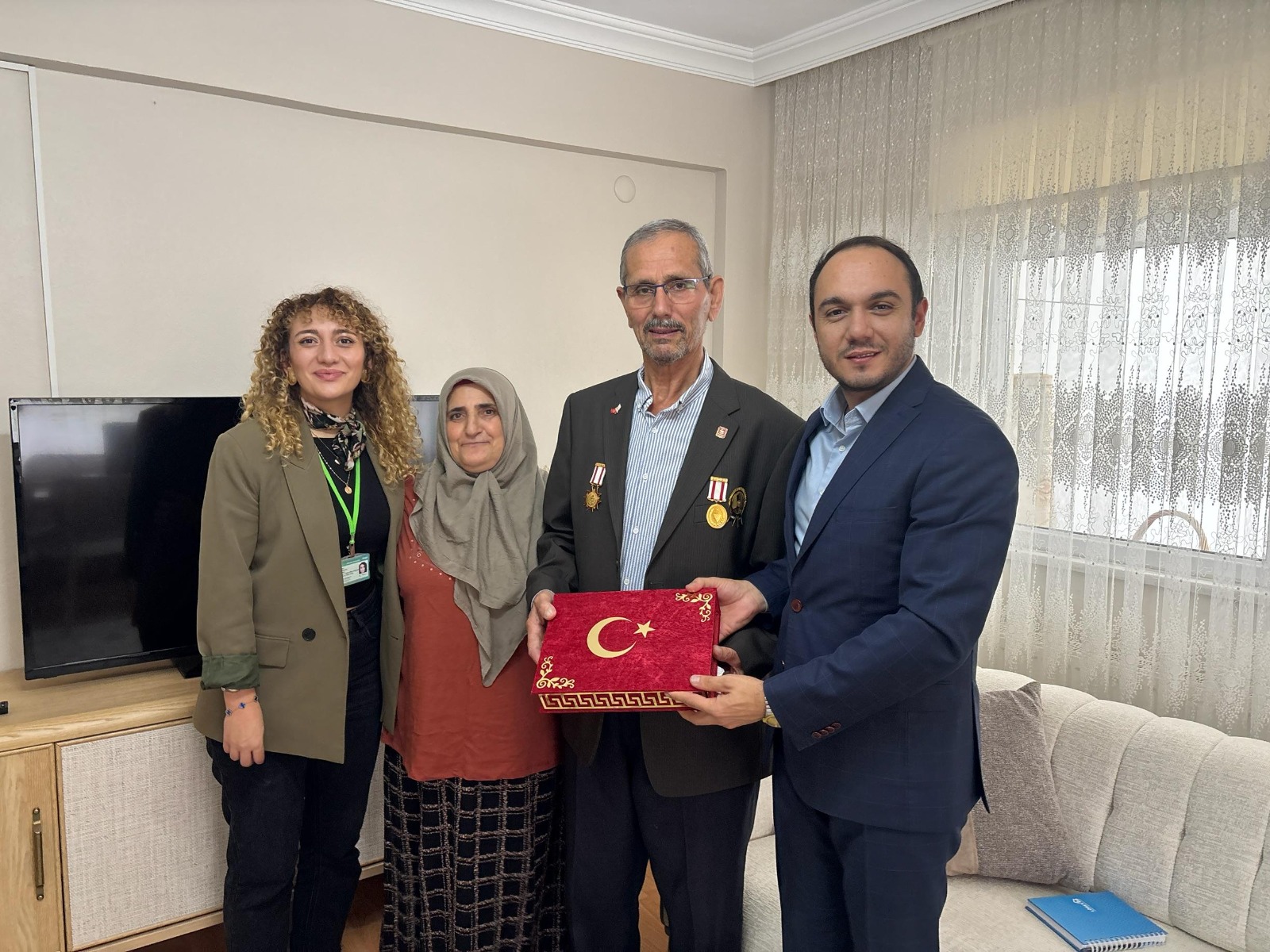 Gebze’de Kıbrıs Gazilerine minnet ziyareti (1) Gebze’de Kıbrıs Gazilerine minnet ziyareti (1)
