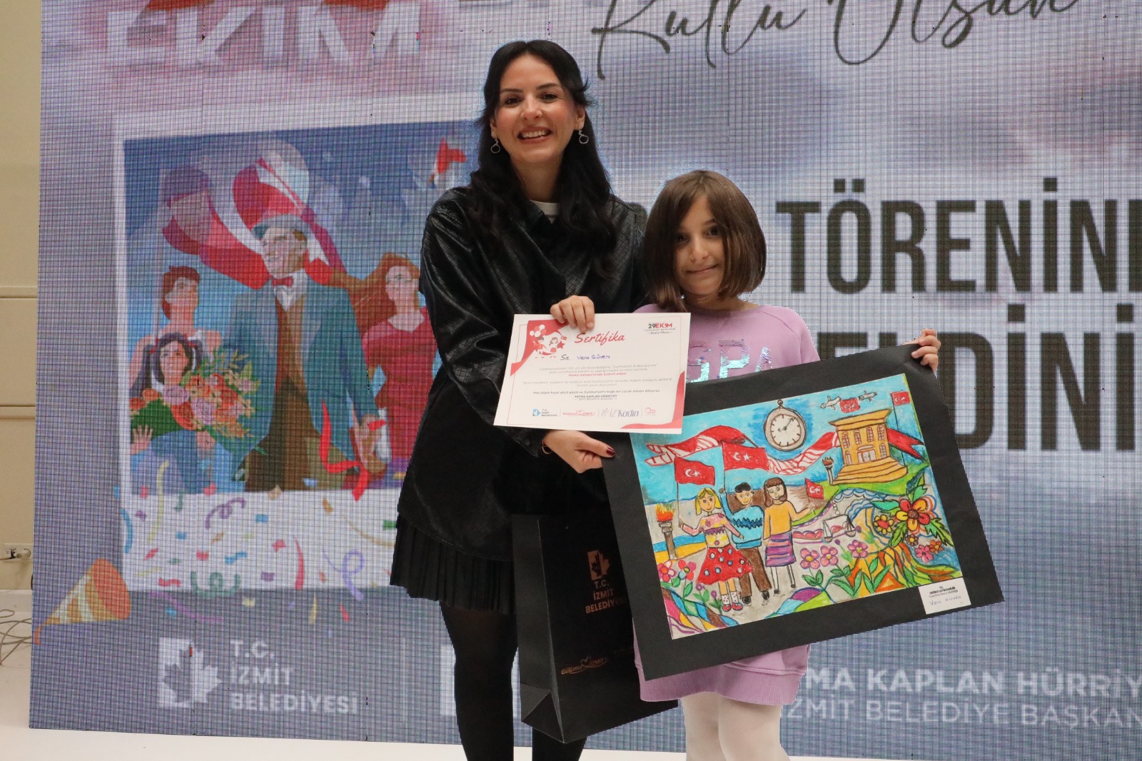 Ilkokul kategorisinde 3.Vera Güven