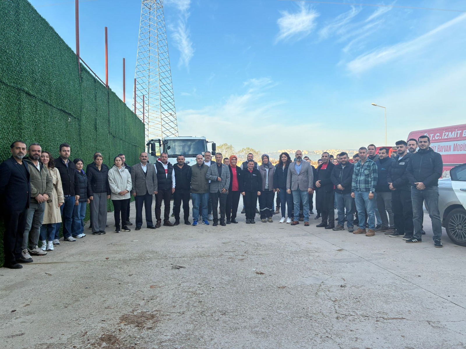 Izmit Belediyesi, Ata'ya saygiyla kenetlendi (6)