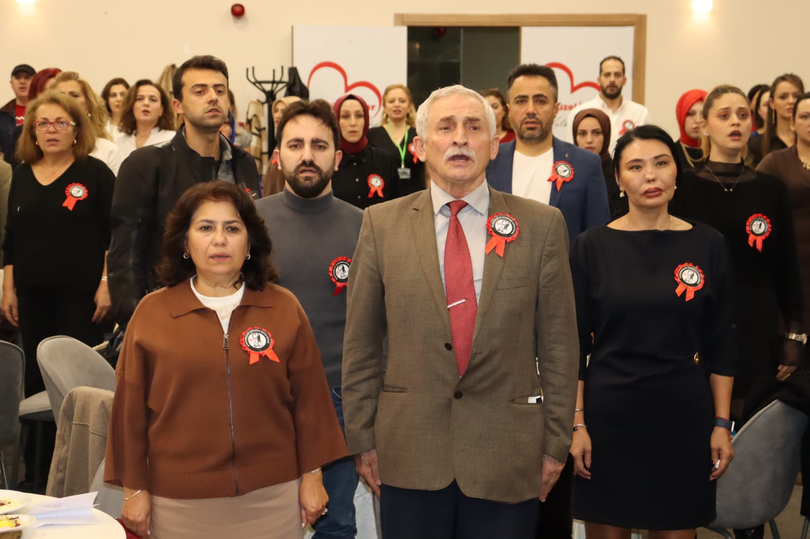 İzmit Belediyesi Öğretmenler Günü’nde eğitim emekçilerini buluşturdu (2) İzmit Belediyesi Öğretmenler Günü’nde eğitim emekçilerini buluşturdu (2)