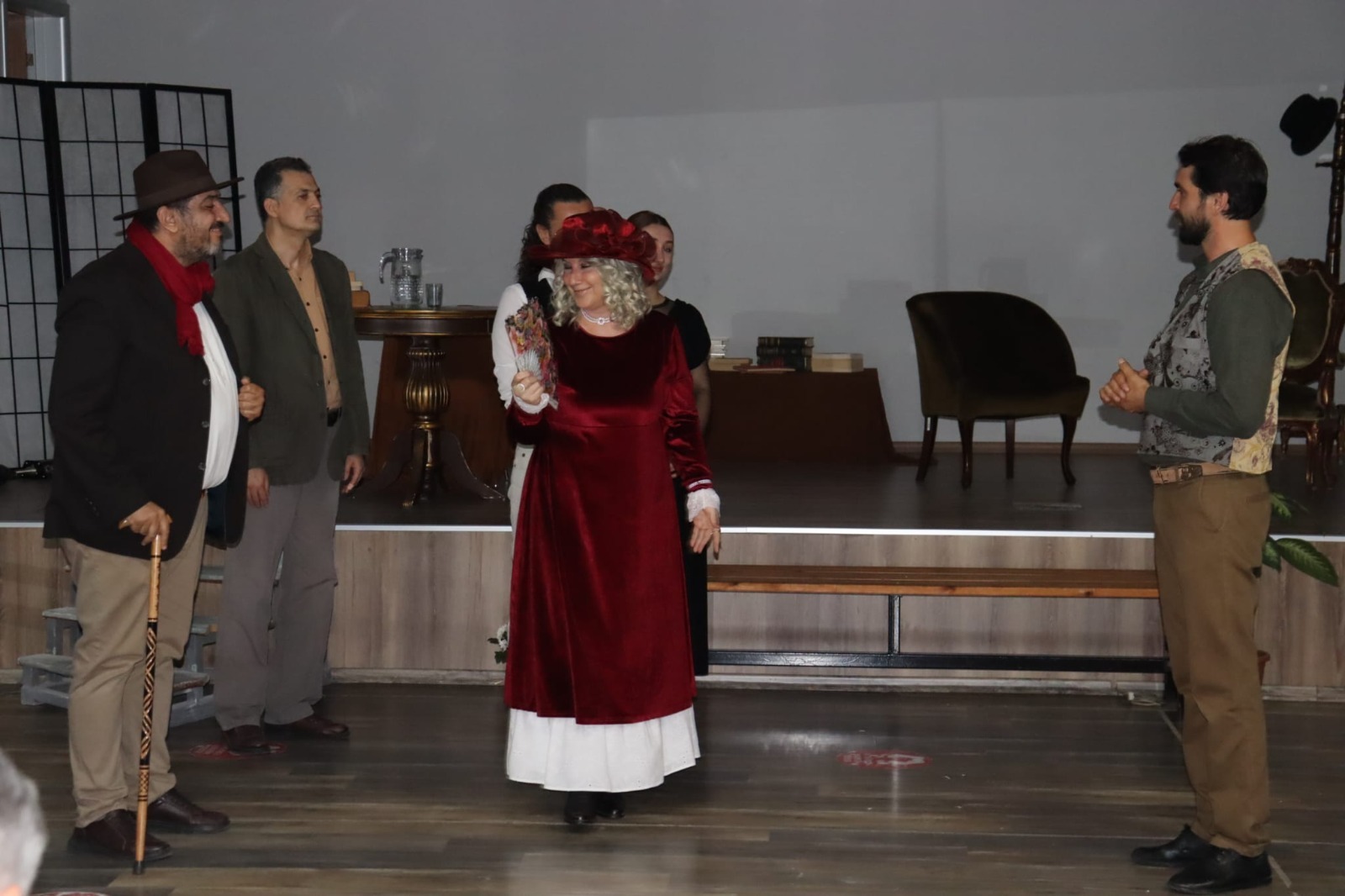 Izmit Belediyesi Sanat Akademisi'nde yeni tiyatro dönemi basliyor (1) Izmit Belediyesi Sanat Akademisi'nde yeni tiyatro dönemi basliyor (1)