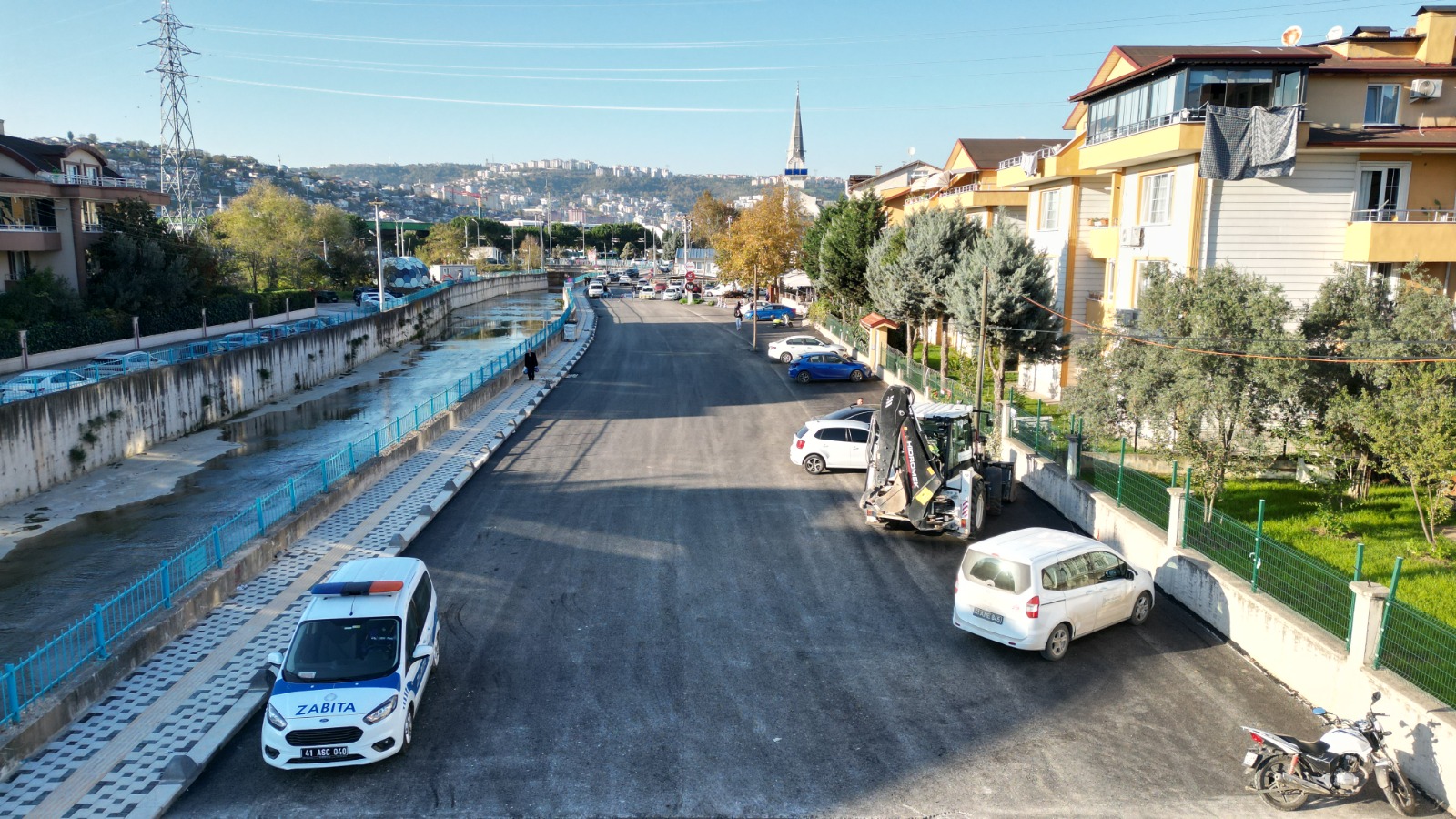 İzmit Belediyesinden Alikahya’ya konforlu ve güvenli yol düzenlemesi (15)